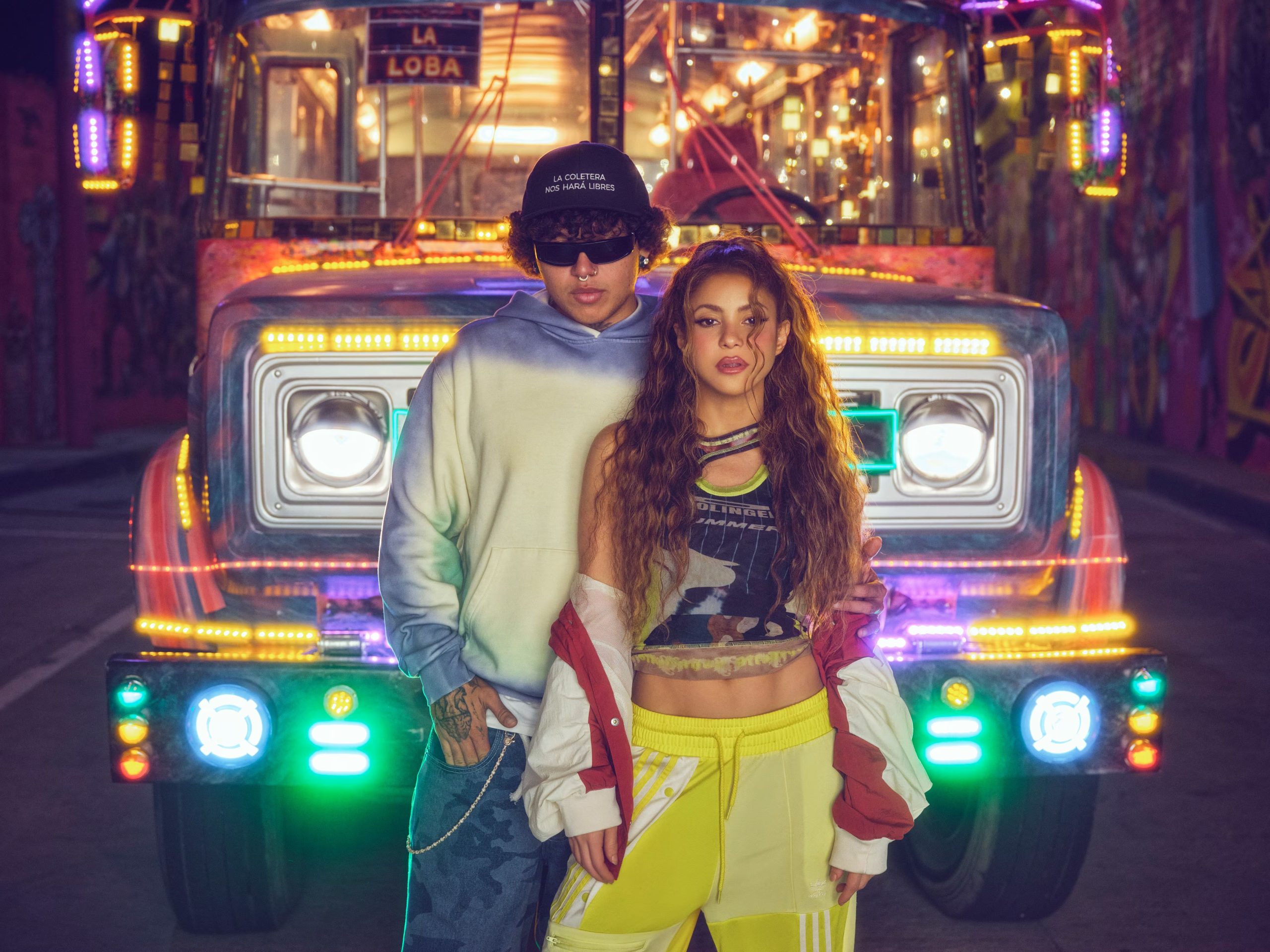 El lanzamiento oficial de la canción Algo Tú ocurrió a las 7:00 p. m., posicionándose como uno de los sucesos musicales más esperados del mes - crédito Sony Music