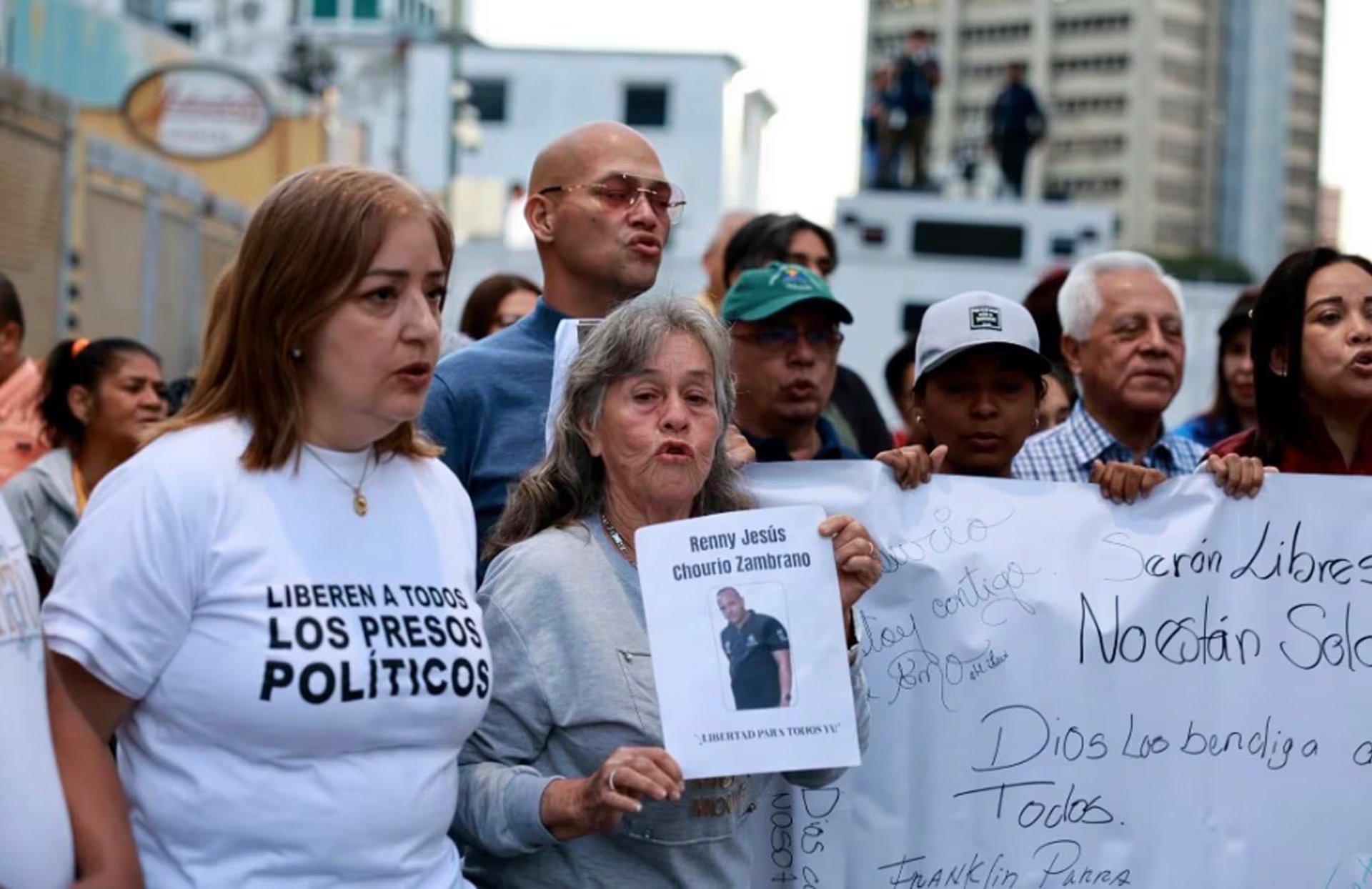Testimonios dan cuenta que González López interrogó y coaccionó a varios de los presos políticos