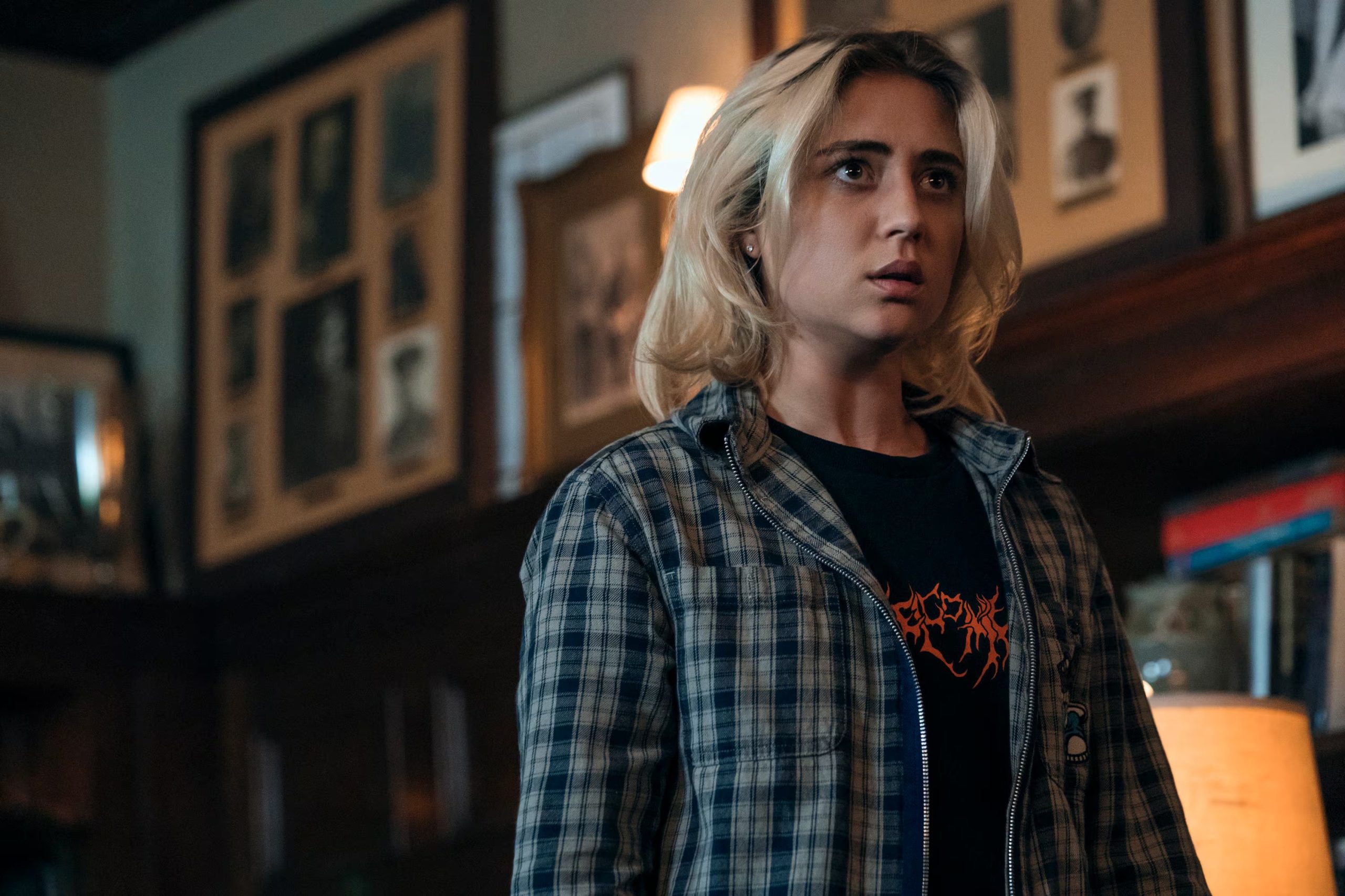 Lizze Broadway (Emma Meyer)