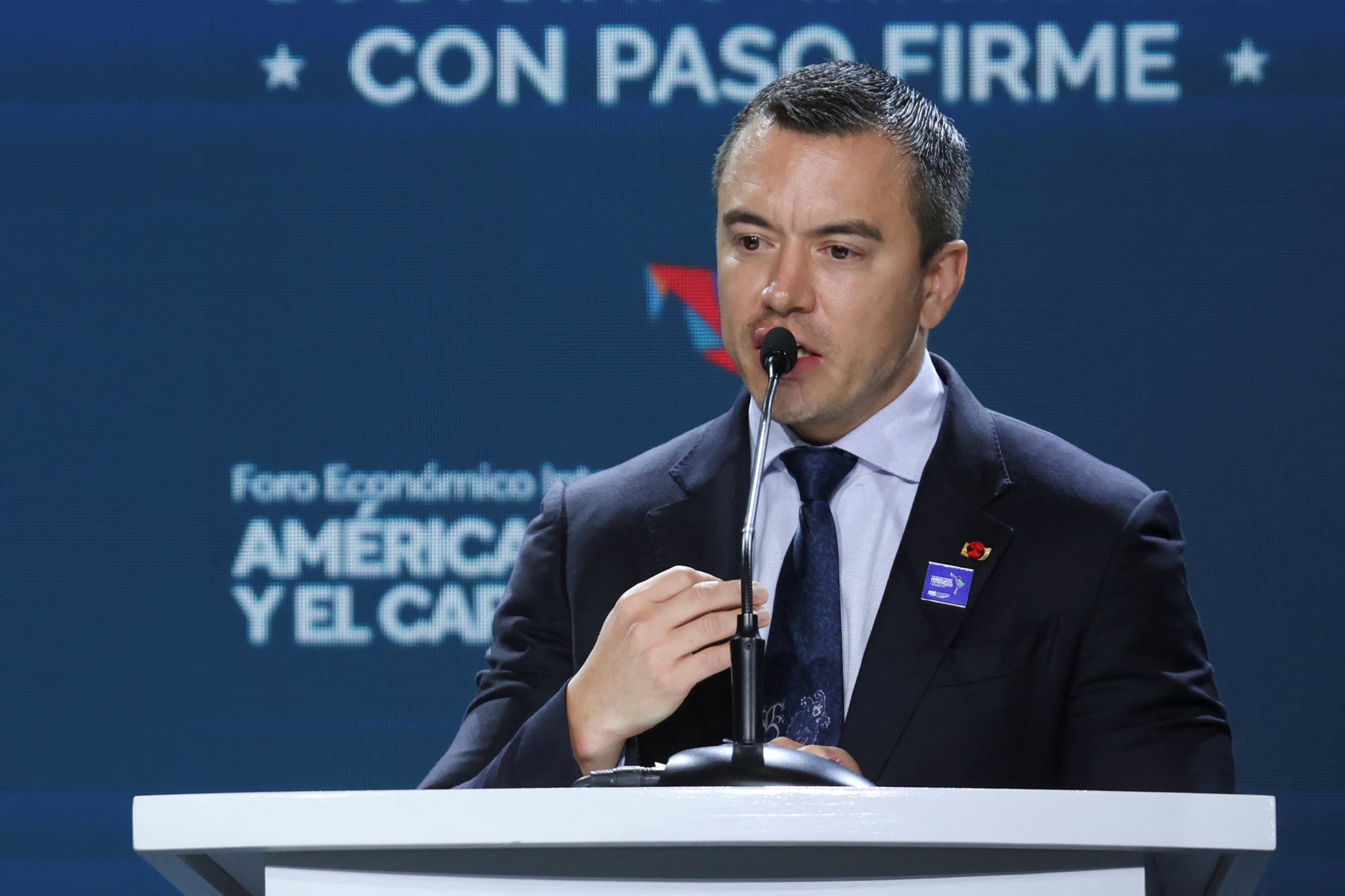 El presidente colombiano alertó un posible autoatentado contra Daniel Noboa - crédito Aris Martinez/Reuters