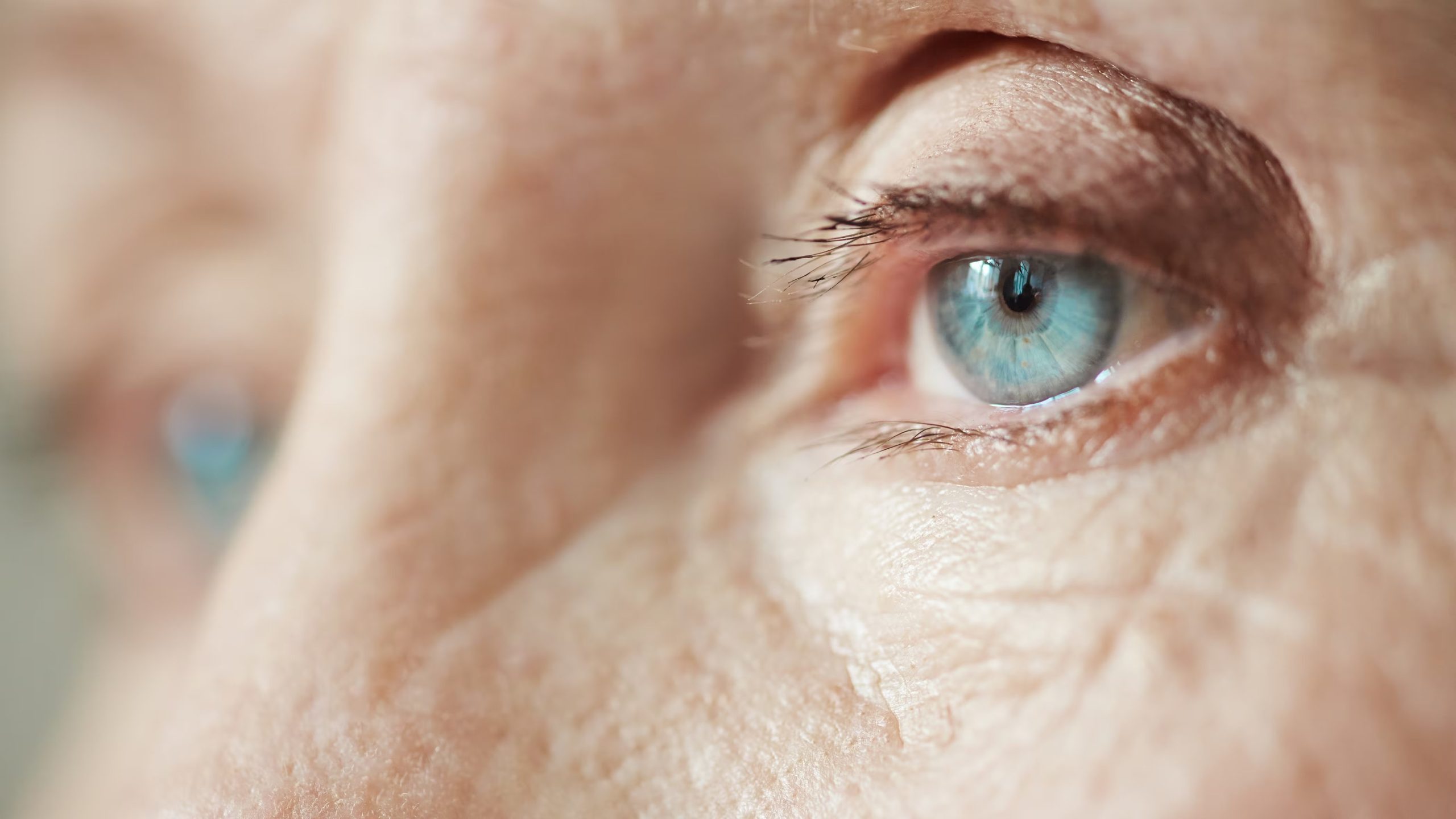 El Alzheimer representa entre el 60 y 70% de las demencias a nivel global y es la principal causa de discapacidad entre adultos mayores (Freepik)