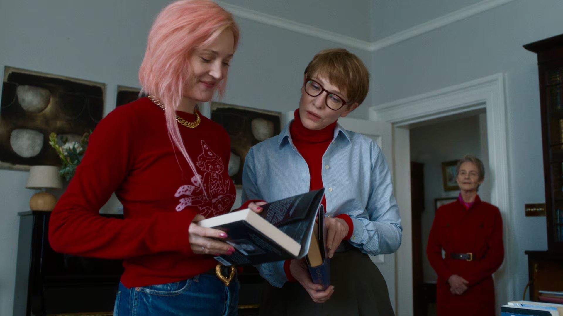 Padre Madre Hermano Hermana, ganadora del León de Oro en Venecia 2025, explora familias atravesadas por la pérdida y la separación (Foto: MACO Cine)