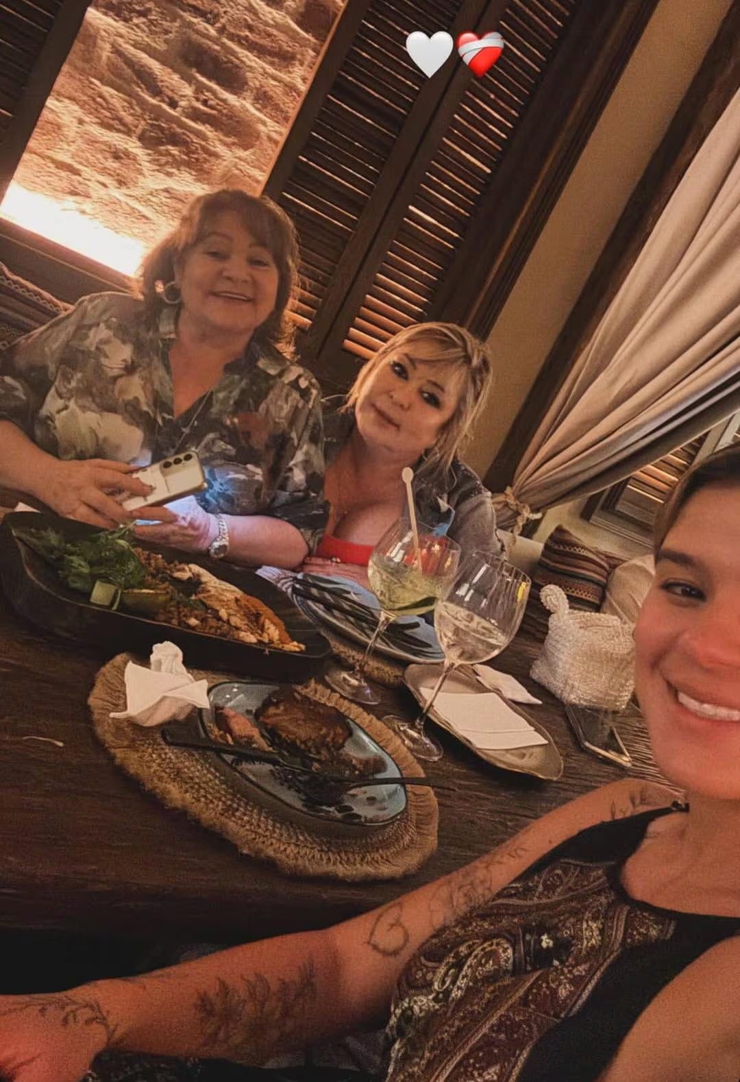 La joven compartió algunos recuerdos con su ser querido, demostrando el dolor que siente por su partida - crédito Jessica Giraldo Navarro / Instagram