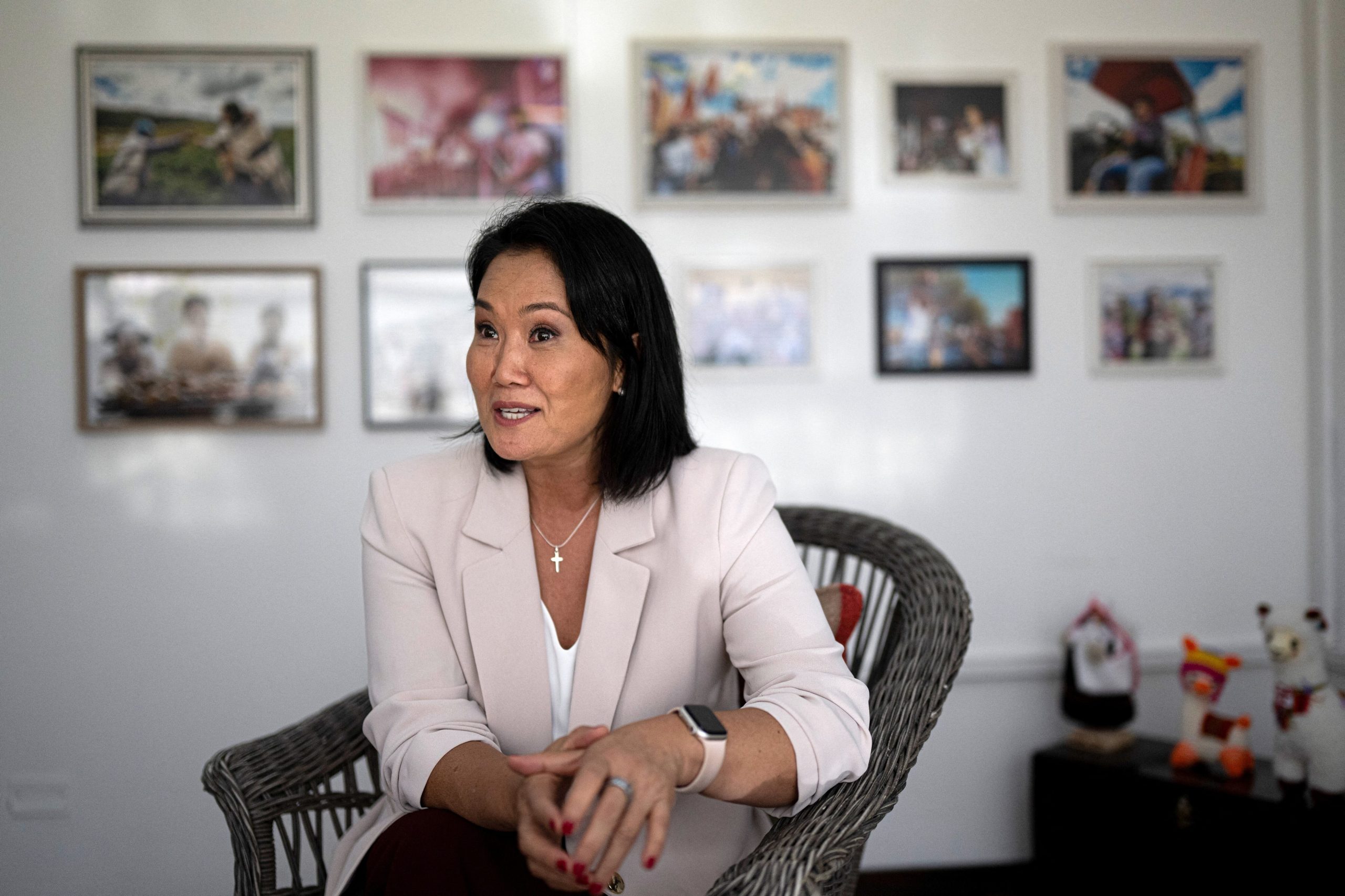 Keiko Fujimori, candidata favorita a la presidencia de Perú, durante una entrevista exclusiva donde expuso sus planes sobre migración, seguridad y la postura de su futuro gobierno. (AFP)