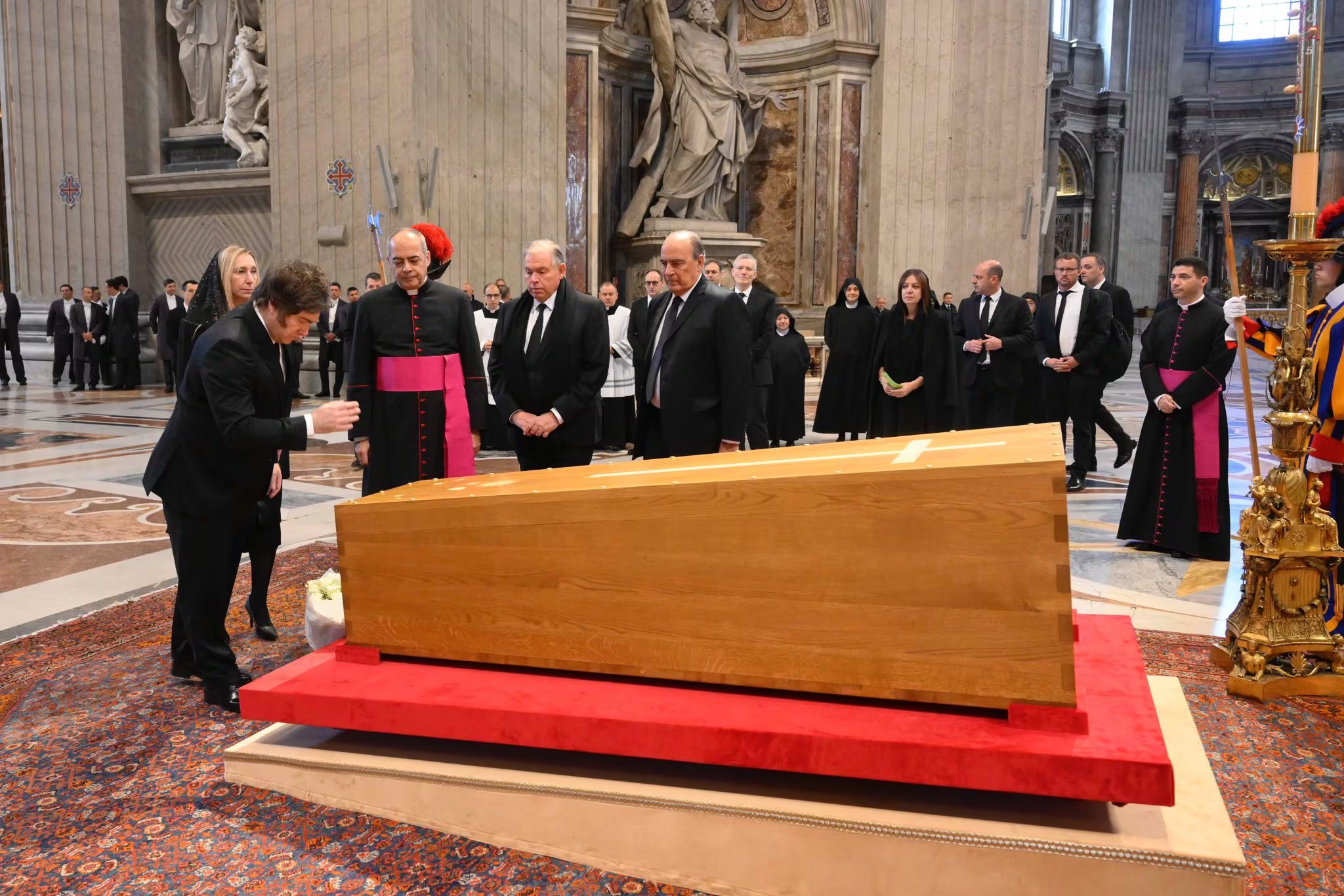 Javier Milei al despedir al papa Francisco