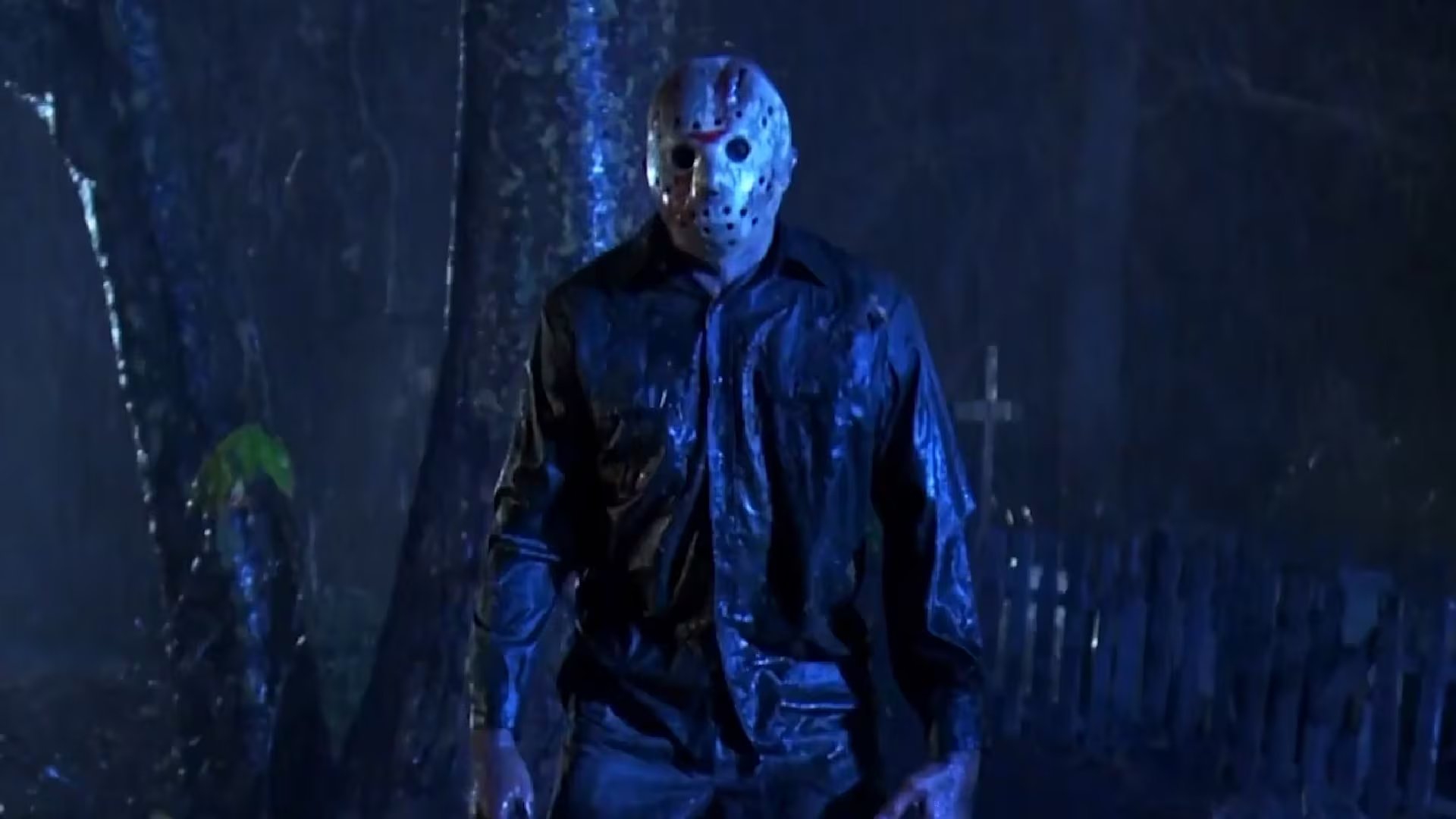 La investigación subraya que la infraestructura vial y los obstáculos urbanos igualan las velocidades, favoreciendo el avance pausado y constante (Friday 13th)