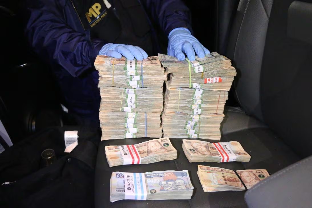 Uno de los temas centrales fue la relevancia de realizar evaluaciones de riesgos y de supervisar el uso de nuevas tecnologías y criptoactivos, capaces de ser utilizados para el lavado de dinero y el financiamiento de actividades ilícitas. (Cortesía: MP de Guatemala)