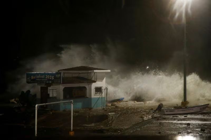 La probabilidad de que un huracán de gran intensidad alcance la costa estadounidense se mantiene por debajo del promedio histórico, según las nuevas proyecciones (REUTERS/Jorge Luis Plata)