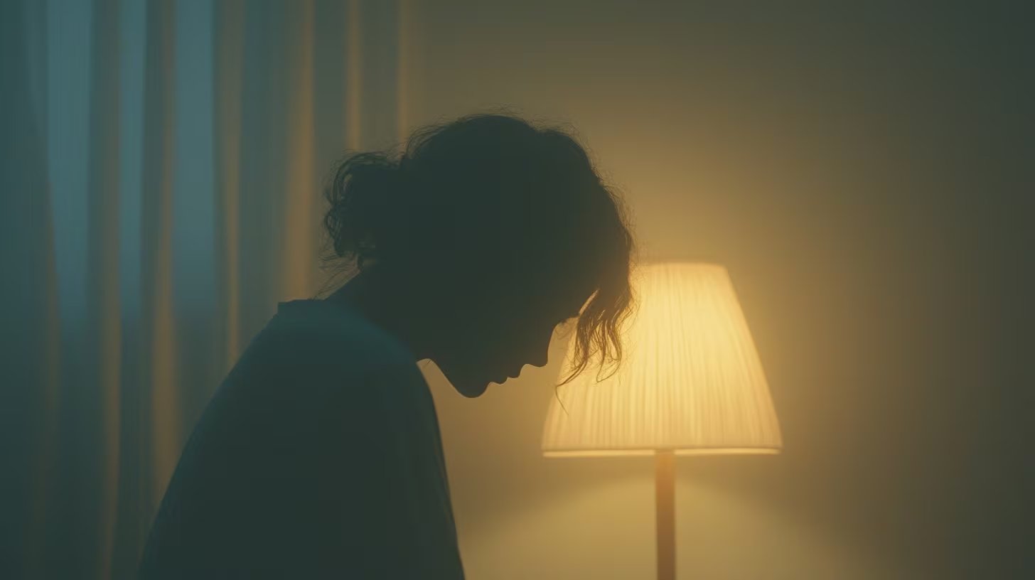 Dedicar tiempo a percibir detalles como el crujir del suelo o el paso de las estaciones potencia la conexión con el entorno (Imagen Ilustrativa Infobae)