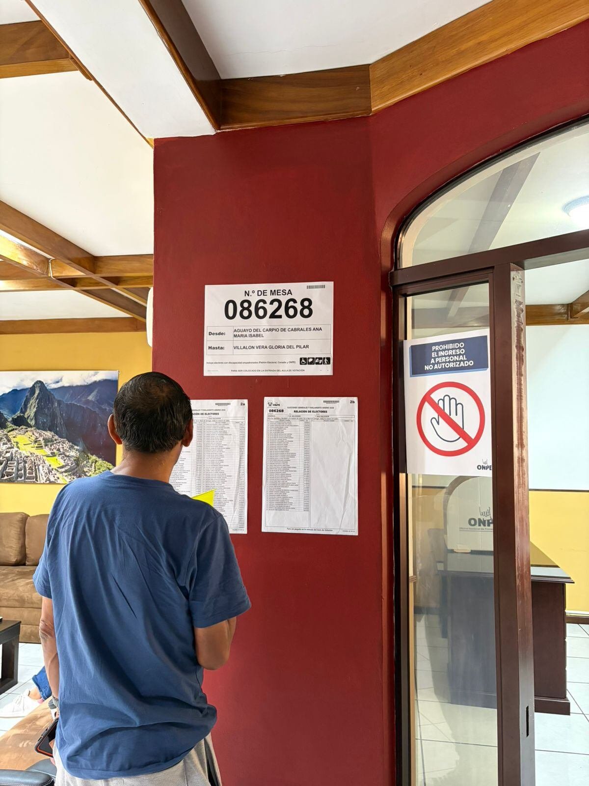 Compromiso cívico y organización destacan en el proceso electoral impulsado por la Embajada de Perú en El Salvador este año (Foto cortesía Embajada de Perú)