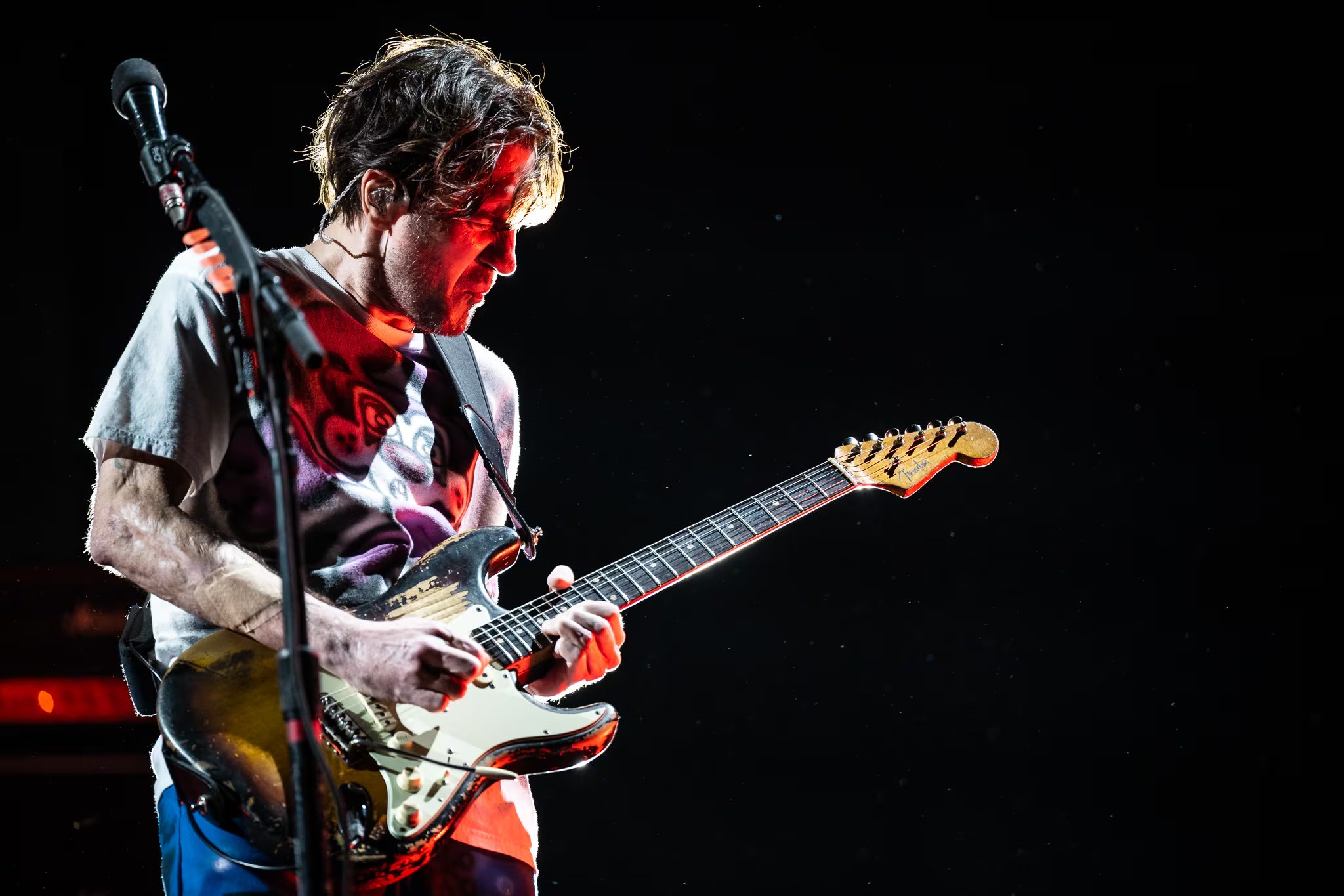El testimonio de Frusciante sobre su cambio interno confirma el valor de la sinceridad como clave para la evolución artística dentro de Red Hot Chili Peppers (Prensa DF @irishsuarez)