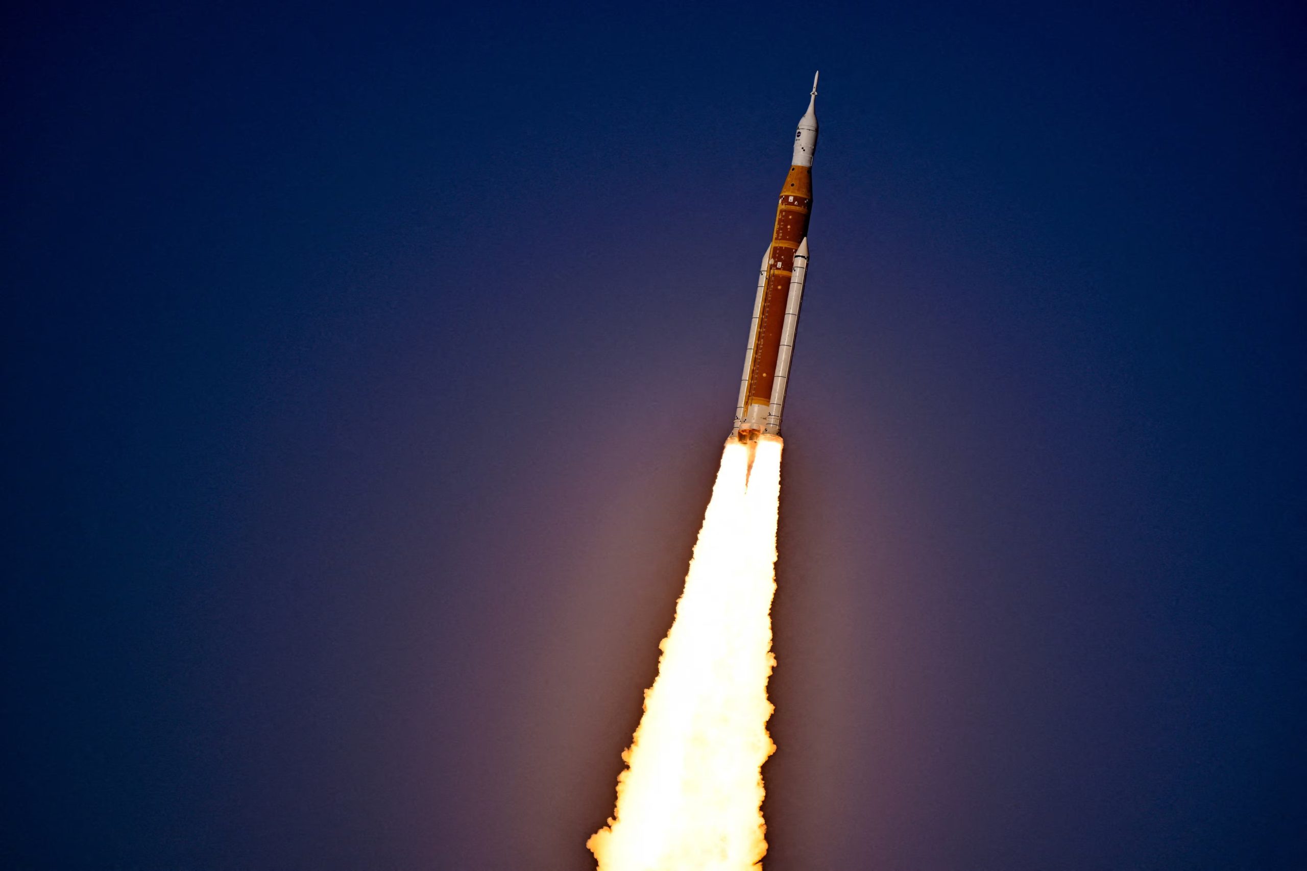 Artemis II despegó desde el Centro Espacial Kennedy en Florida y fue la primera misión tripulada a la Luna en cincuenta años (NASA)
REUTERS/Steve Nesius