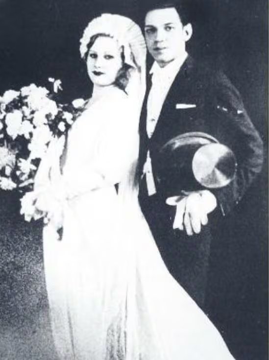 Mario Moreno y su esposa, Valentina (Foto: Twitter/@HistoriaPhotos)