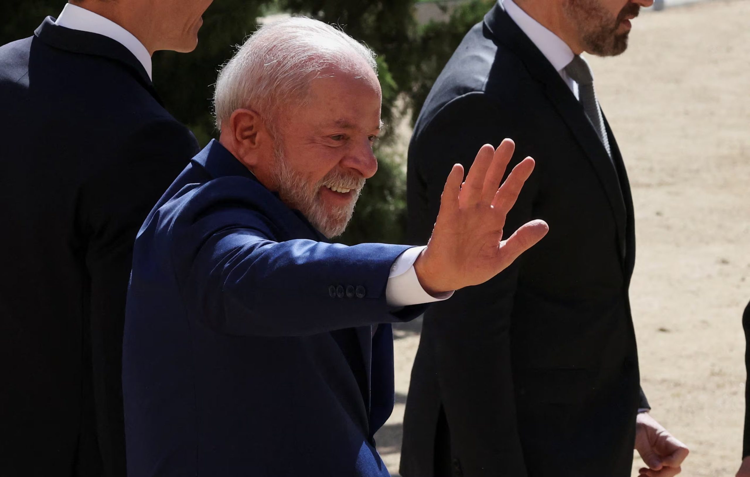 El presidente de Brasil, Lula da Silva, a su llegada a Barcelona para reunirse con el presidente de España, Pedro Sánchez, a 17 de abril de 2026 (REUTERS/Nacho Doce)