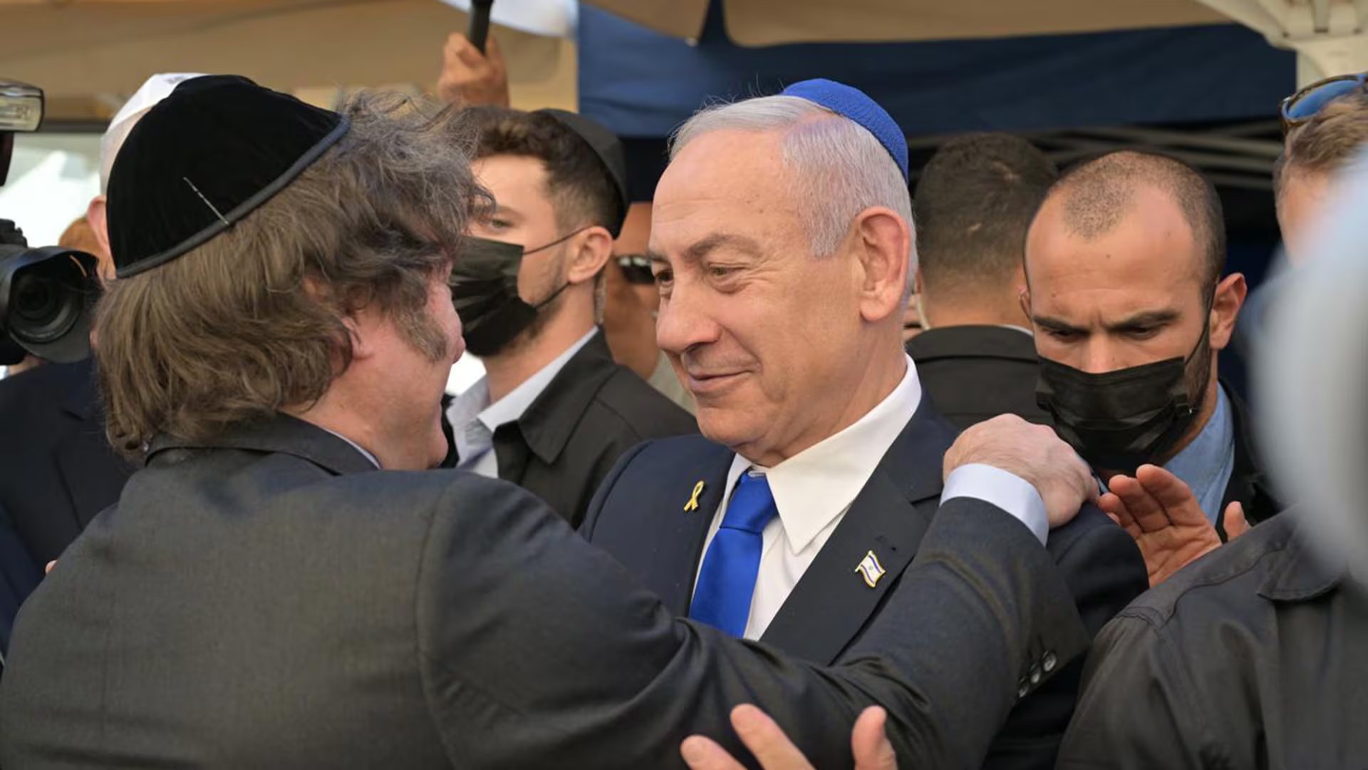 Milei en el Muro de los Lamentos con Benjamin Netanyahu