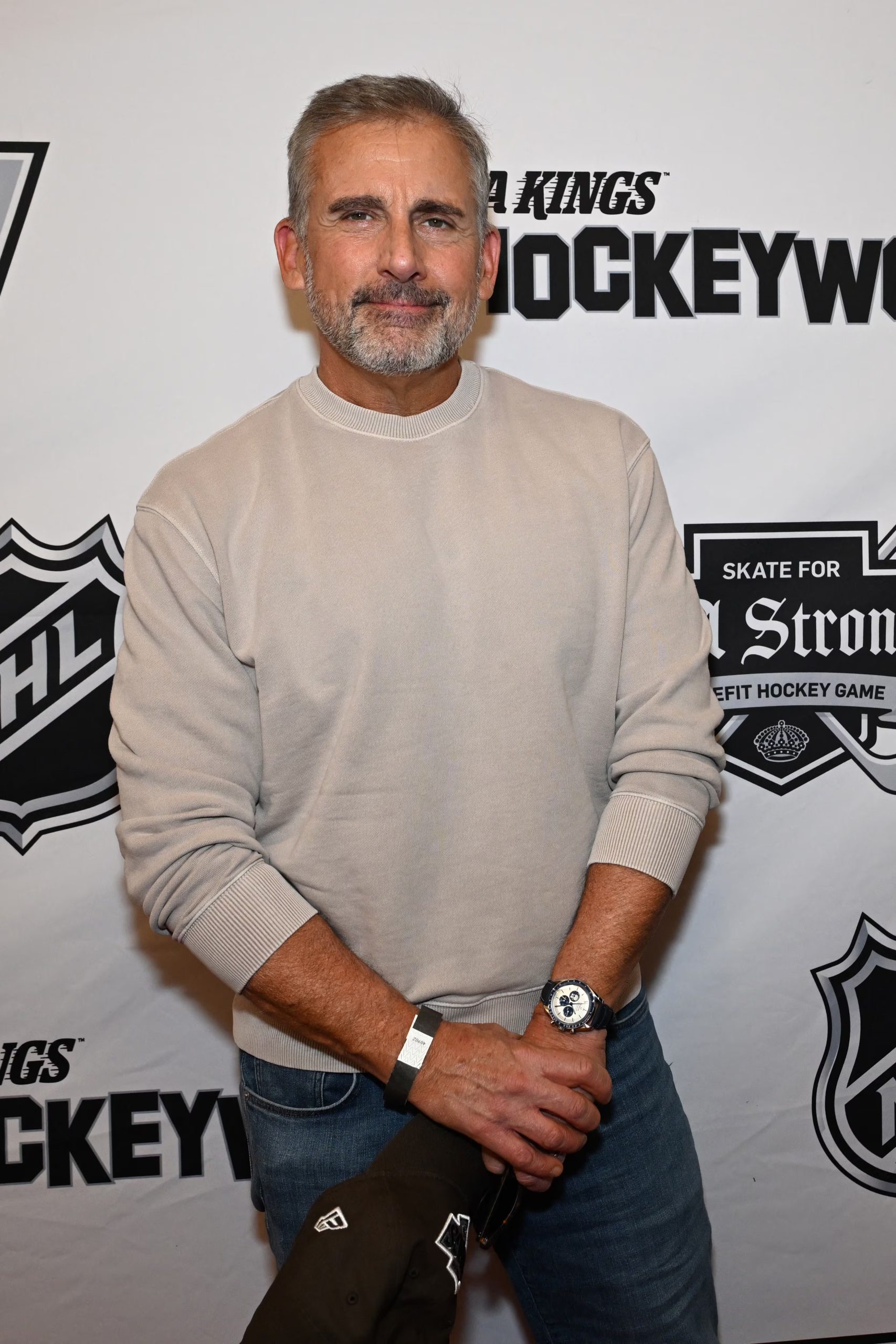 Carell advierte de los riesgos del narcisismo en el oficio actoral, defendiendo la espontaneidad y la autenticidad frente a la percepción externa del público (Jayne Kamin-Oncea-Imagn Images/USA TODAY Sports via Reuters)