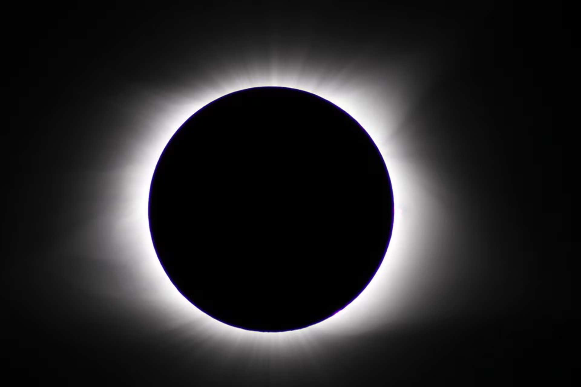 22/08/2017 El eclipse solar total visto desde Casper, Wyoming (EE.UU.), por un equipo de astrónomos de la ESA. La imagen muestra el momento de la totalidad, cuando la Luna pasó directamente frente al Sol, bloqueando su luz y revelando los detalles de la atmósfera del Sol, su corona. SOCIEDAD ESTADOS UNIDOS NORTEAMÉRICA ESA/M.P. AYUCAR, CC BY-SA 3.0 IGO
