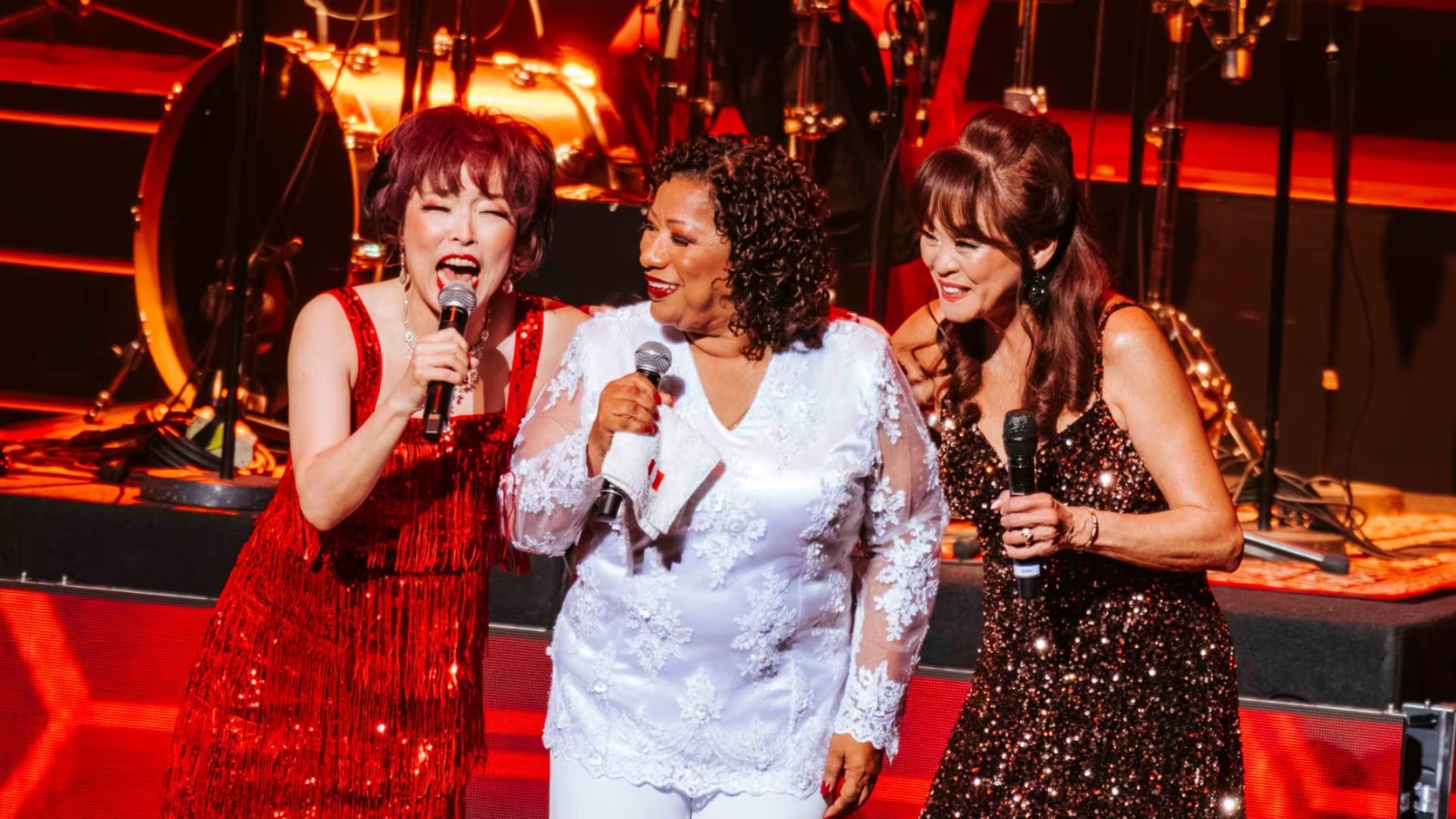 Nora Suzuki, la voz japonesa de la salsa, celebra a los Succar y su regreso a Lima.