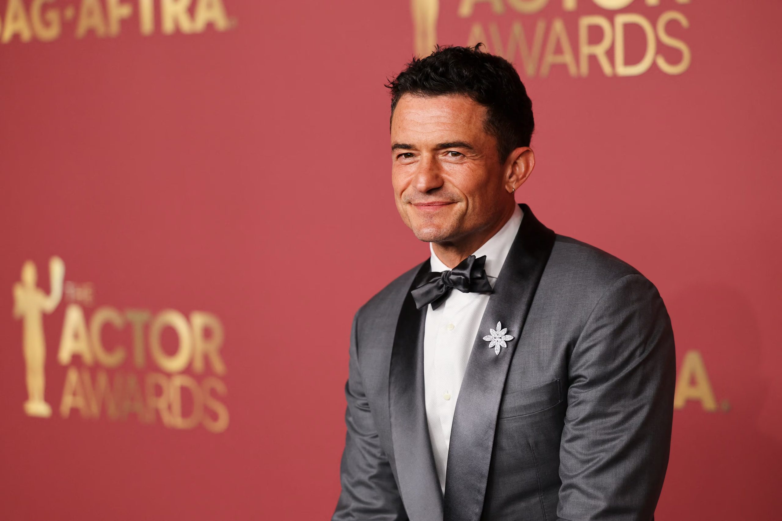 El rodaje en Nueva Zelanda se extendió durante 18 meses y exigió largas jornadas y un intenso trabajo físico para Orlando Bloom y el elenco
(REUTERS/Daniel Cole)