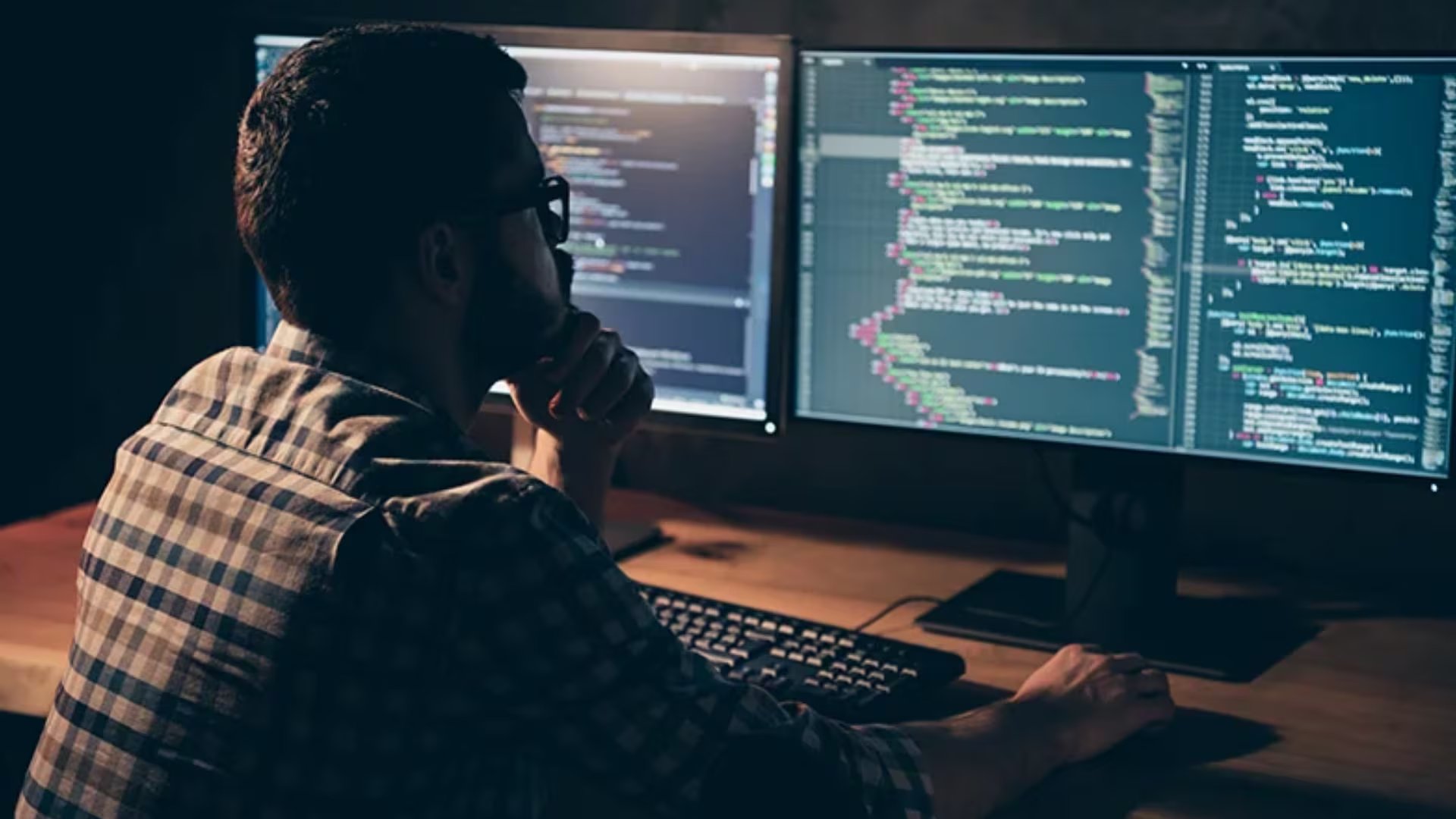 Las funciones de un programador han cambiado desde la llegada de la IA. (Universidad Continental)