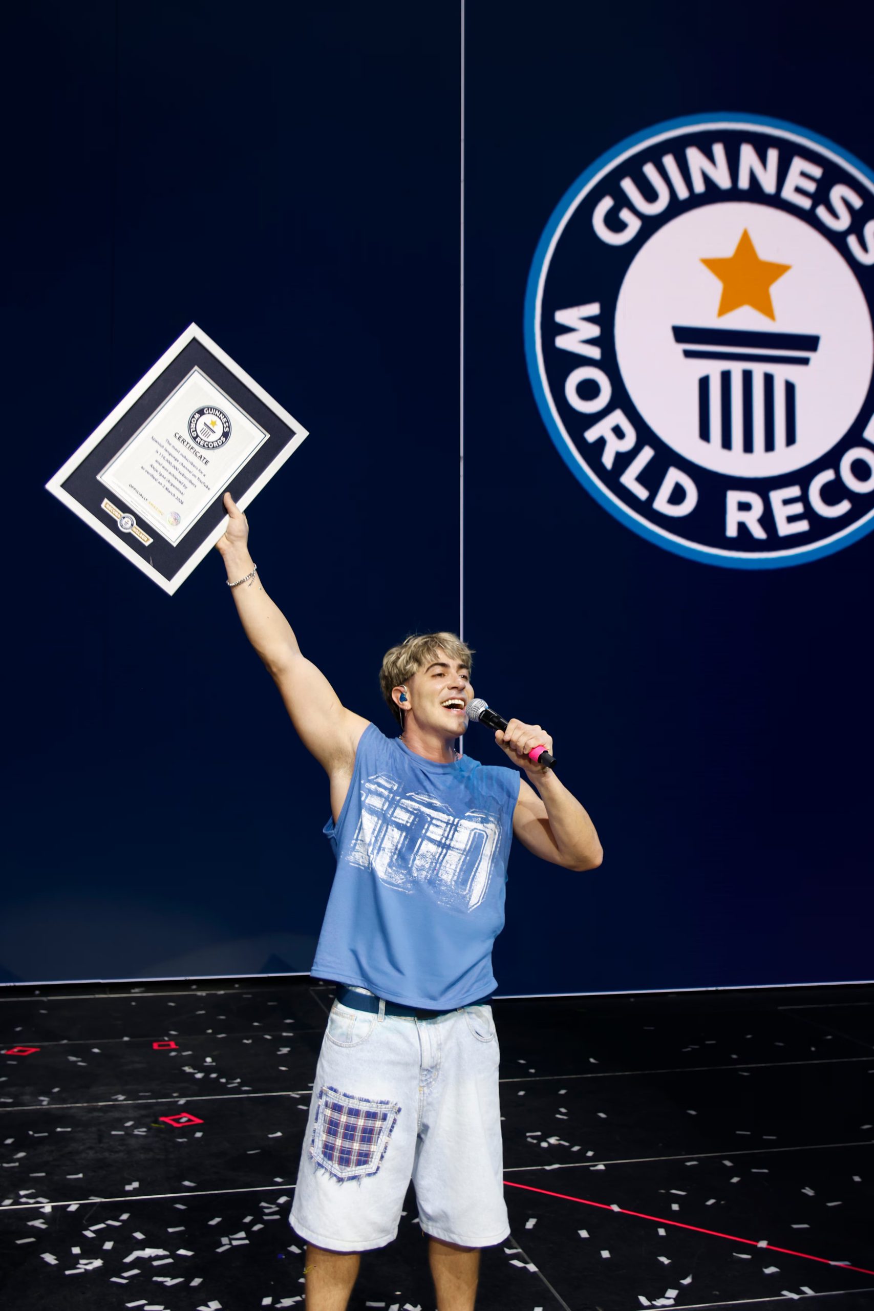 El canal de Alejo Igoa se convierte en el más grande de habla hispana tras alcanzar 110 millones de suscriptores