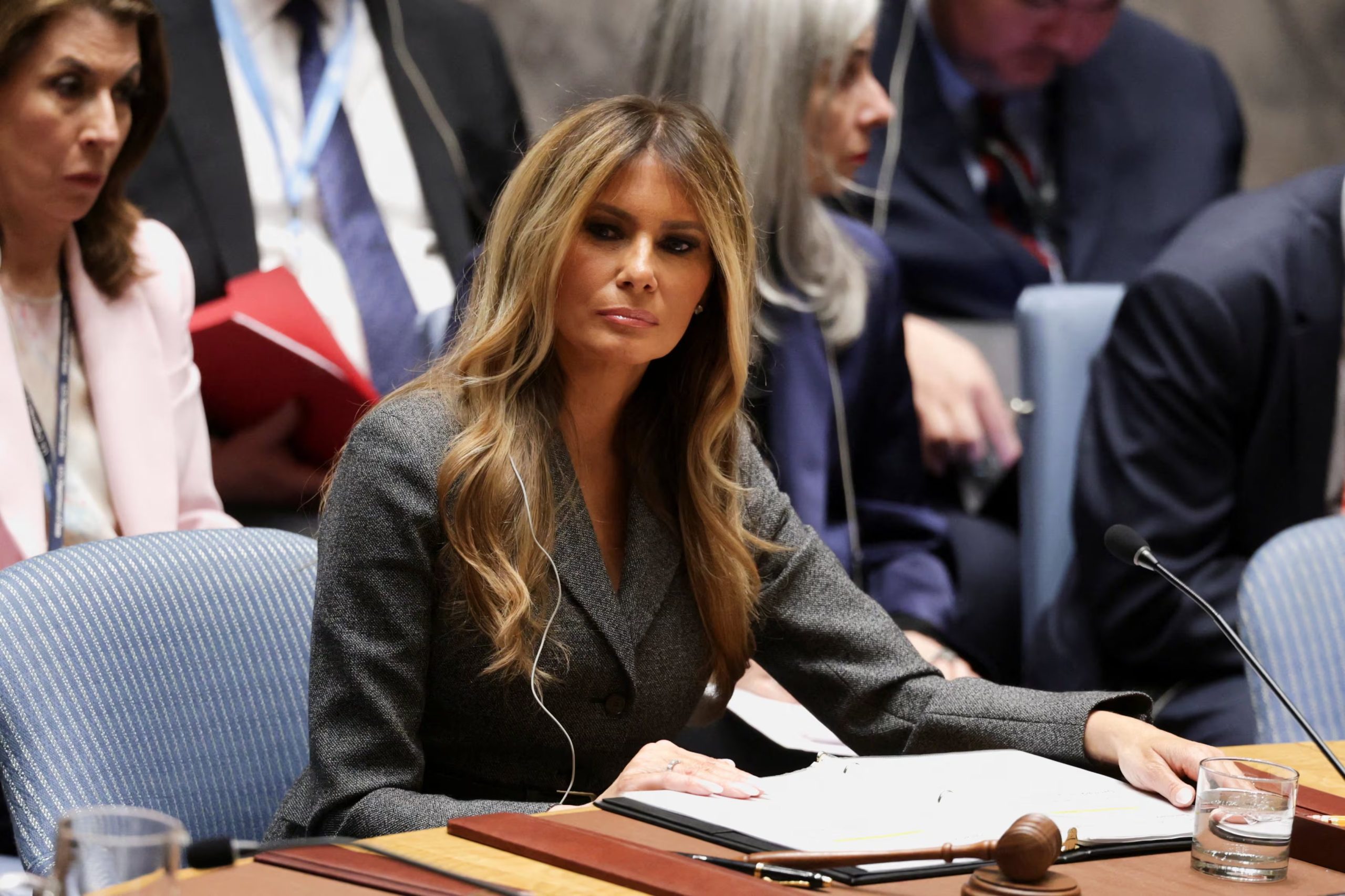 La primera dama de Estados Unidos, Melania Trump, preside una reunión del Consejo de Seguridad de las Naciones Unidas en la sede de la ONU en la ciudad de Nueva York, Estados Unidos, el 2 de marzo de 2026 (REUTERS/Jeenah Moon)