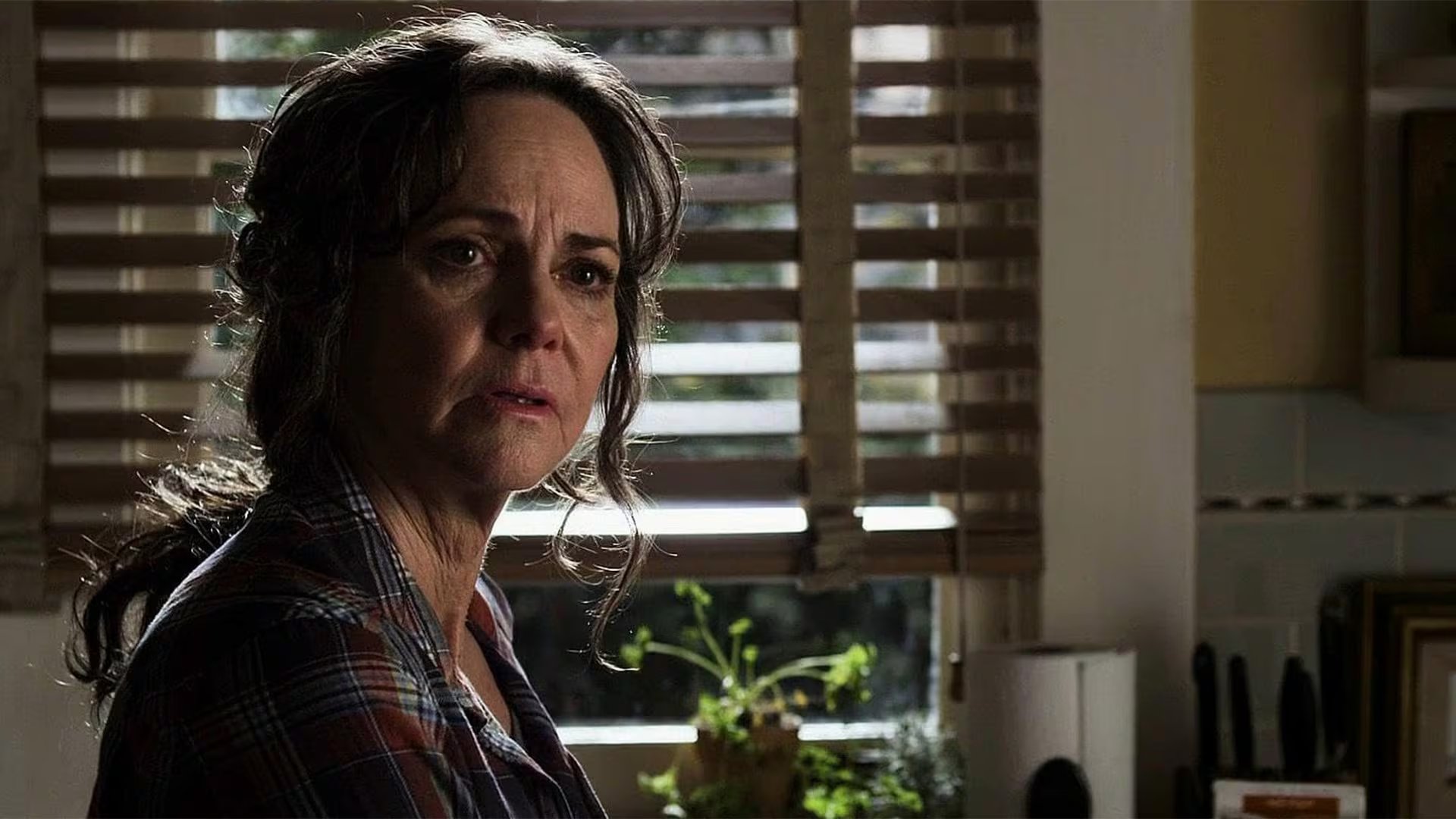 Sally Field sostiene que los personajes femeninos maduros requieren tramas más complejas y oportunidades diversas
