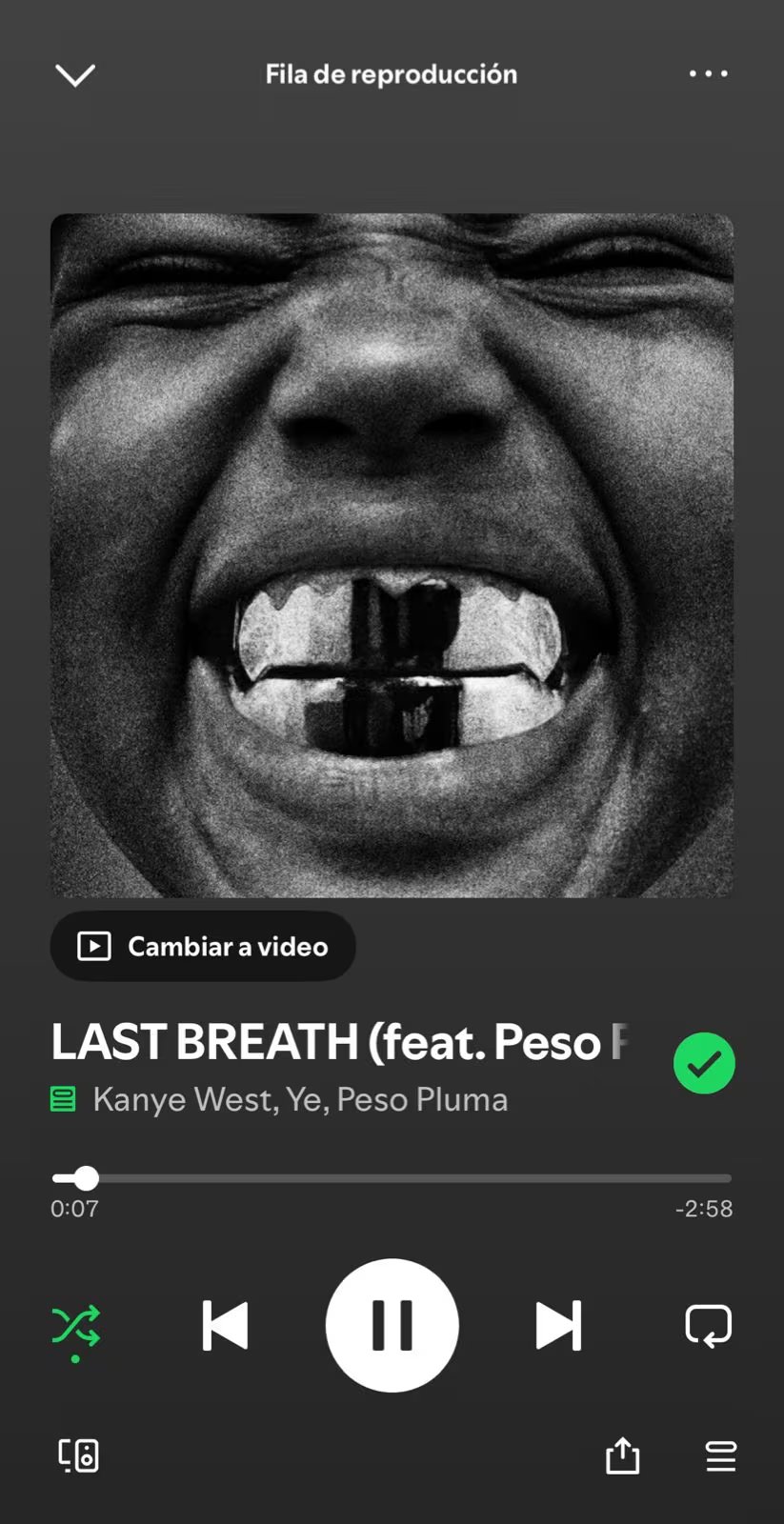 El tema Last Breath, de Kanye West y Peso Pluma, rinde homenaje a la cultura mexicana y continúa ascendiendo en las listas musicales mundiales. (Captura Spotify)
