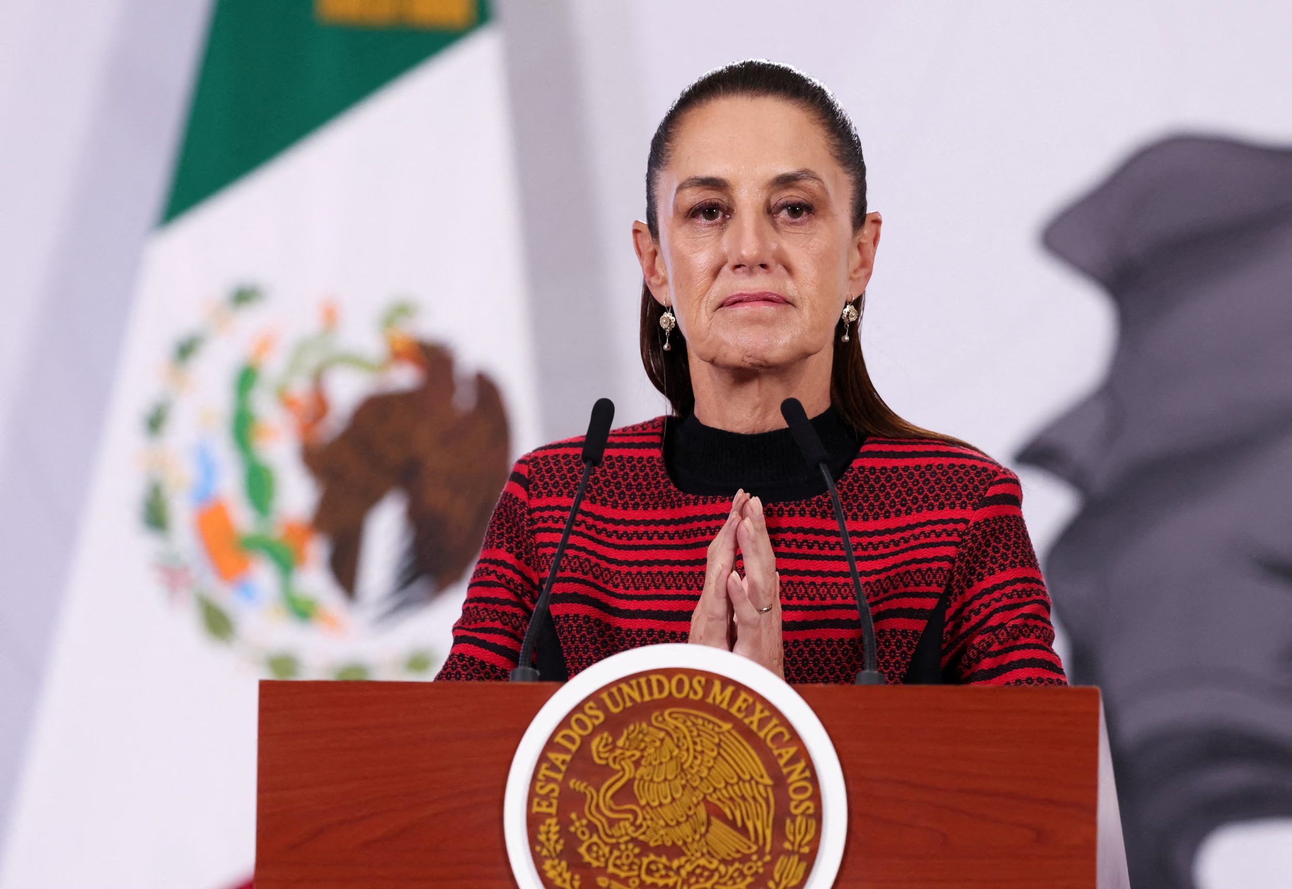 Las exigencias desde Washington aumentan, mientras la presidenta Sheinbaum busca equilibrar las relaciones bilaterales y responder a las demandas estadounidenses sin ceder terreno en materia de soberanía. REUTERS/Quetzalli Nicte-Ha/File Photo