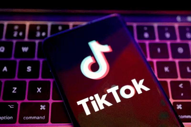 La eliminación inmediata de estas extensiones y el cambio de contraseñas reduce el riesgo de apropiación y filtraciones de datos en TikTok.(REUTERS/Dado Ruvic)
