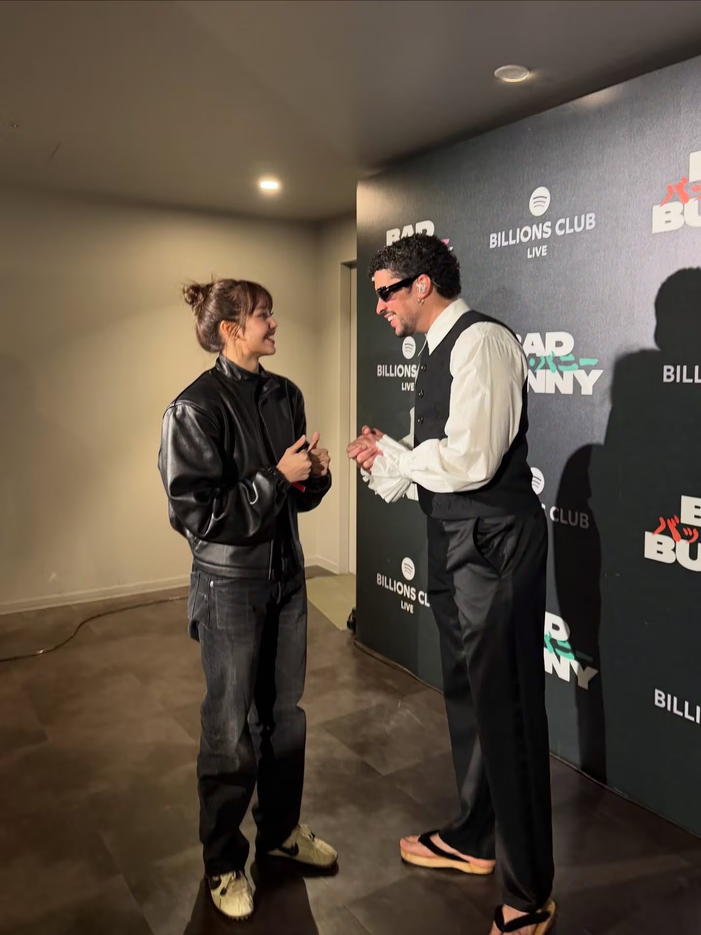 LISA asistió como invitada al concierto de “Billions Club Live with Bad Bunny” en Tokio, en una noche que reunió a figuras internacionales de la música y el entretenimiento (Instagram/@lalalalisa_m)