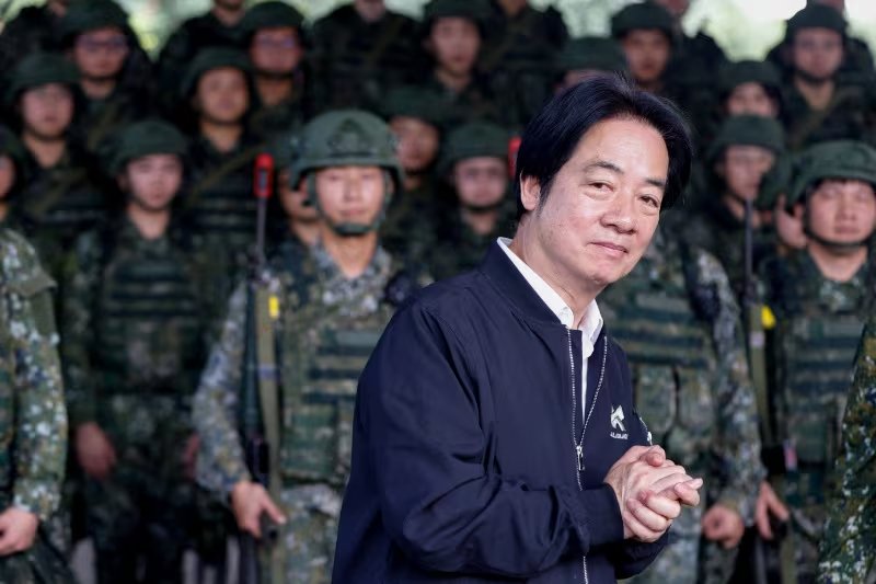 El presidente de Taiwán, Lai Ching-te, durante un acto con militares (REUTERS/Ann Wang)