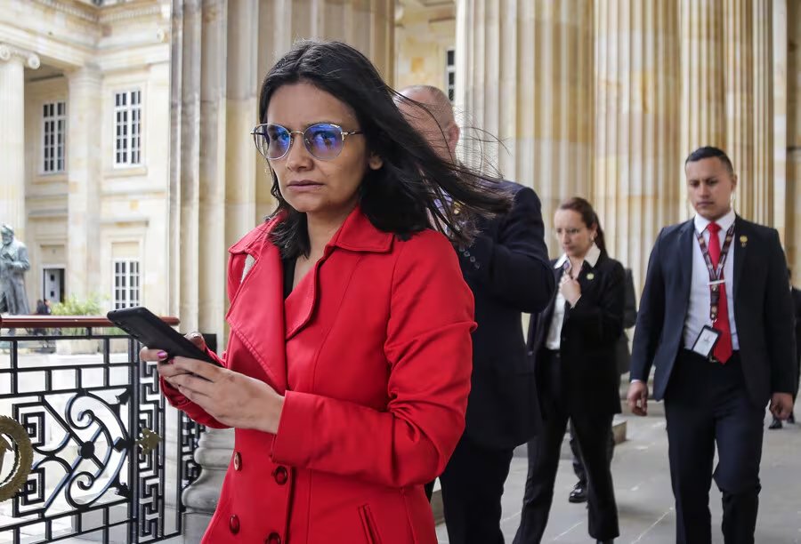 Angie Rodríguez, directora del Fondo de Adaptación, denunció presiones, amenazas y supuestas irregularidades dentro del Gobierno nacional - crédito Catalina Olaya/Colprensa