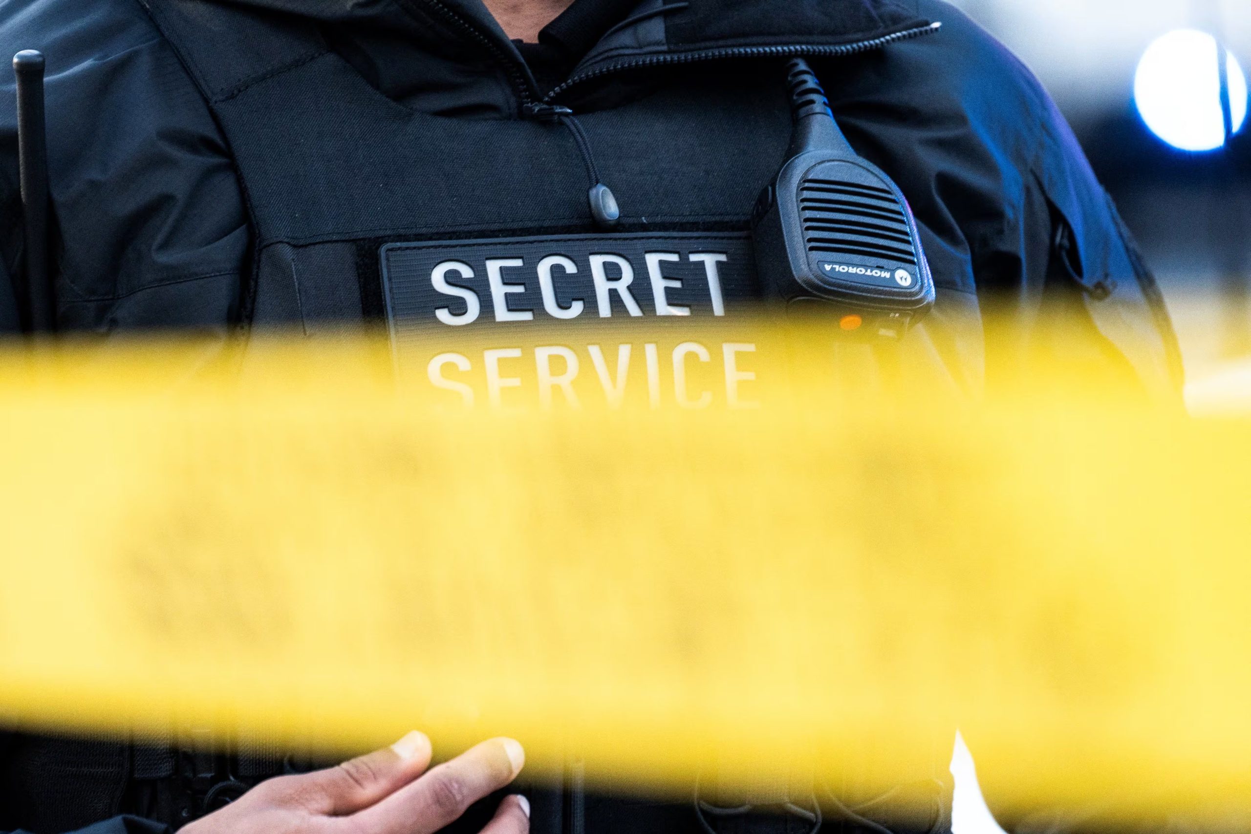 La sospecha surgió después de que la víctima recibió mensajes desde números desconocidos con detalles de su vida privada en tiempo real (REUTERS/Nathan Howard).