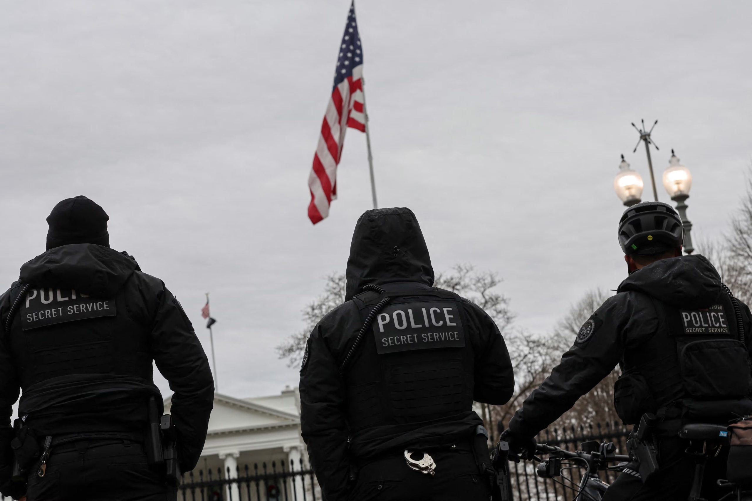 Este nuevo escándalo se suma a antecedentes recientes que afectan la reputación del Servicio Secreto, incluidos episodios con exagentes que protegían a expresidentes (REUTERS/Tyrone Siu).