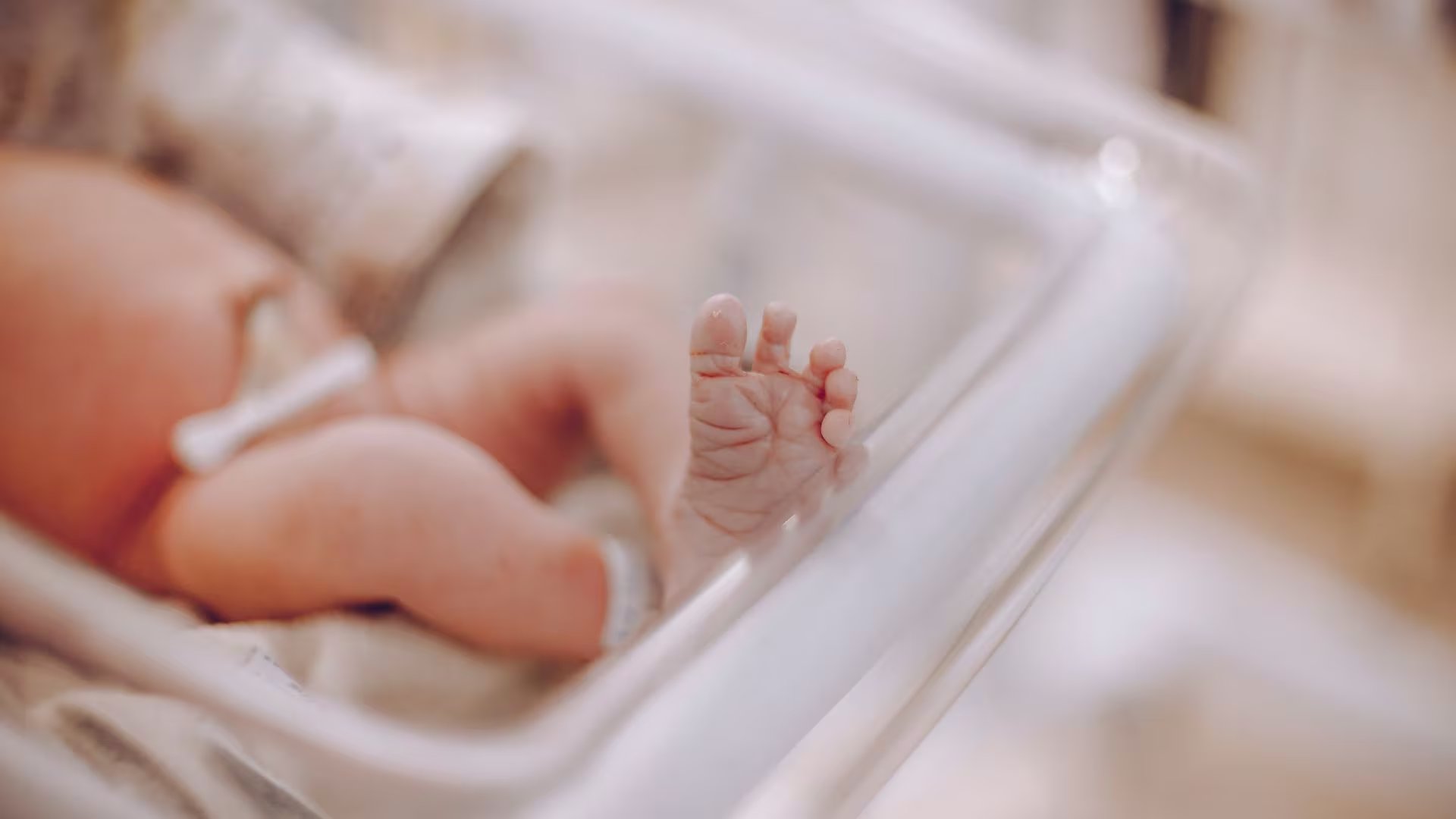 Un bebé prematuro en el hospital (Canva)