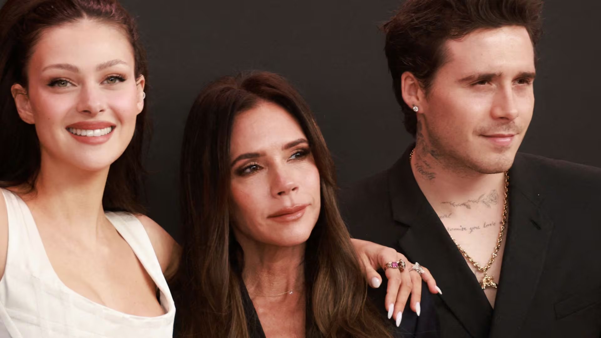 Brooklyn acusó a sus padres de controlarlo durante su vida y de entorpecer su relación con su esposa, Nicola Peltz, previo a la boda (REUTERS/Aude Guerrucci)