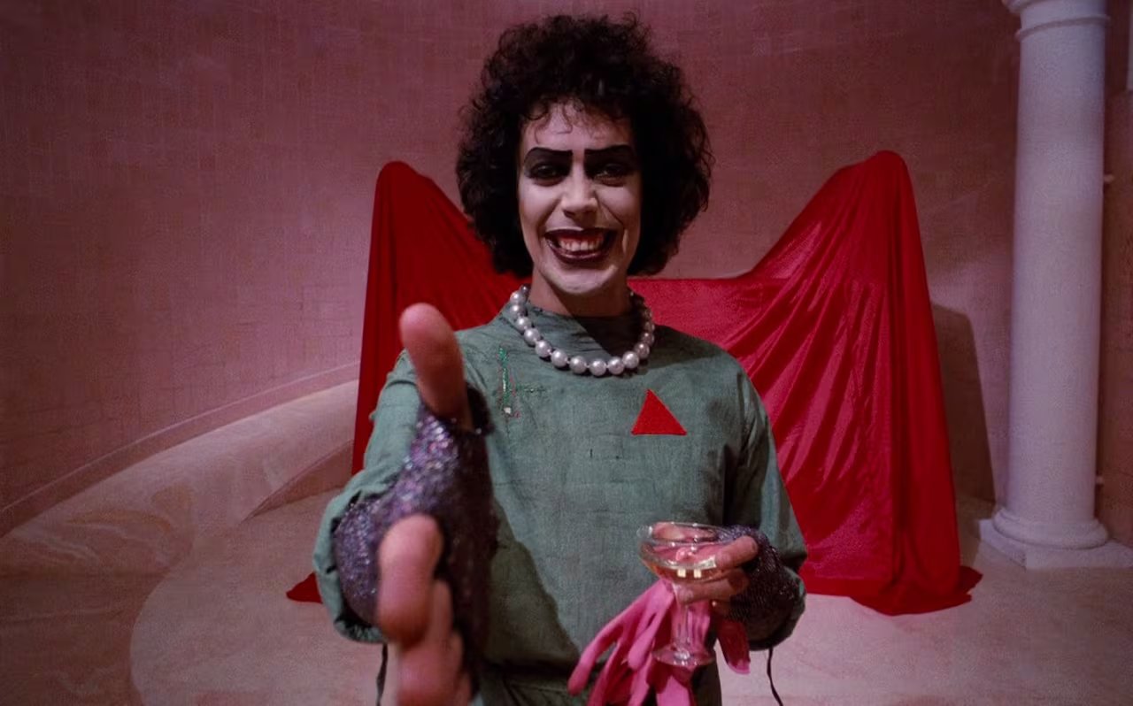 La resiliencia y el sentido del humor permiten a Tim Curry afrontar las secuelas físicas y emocionales tras el accidente (Movie Poster Image Art/ 20th Century Fox)