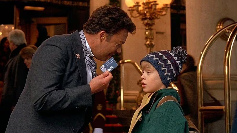 El vínculo de Tim Curry con su público continúa siendo fundamental, pese a los desafíos de salud y movilidad (Captura de video)