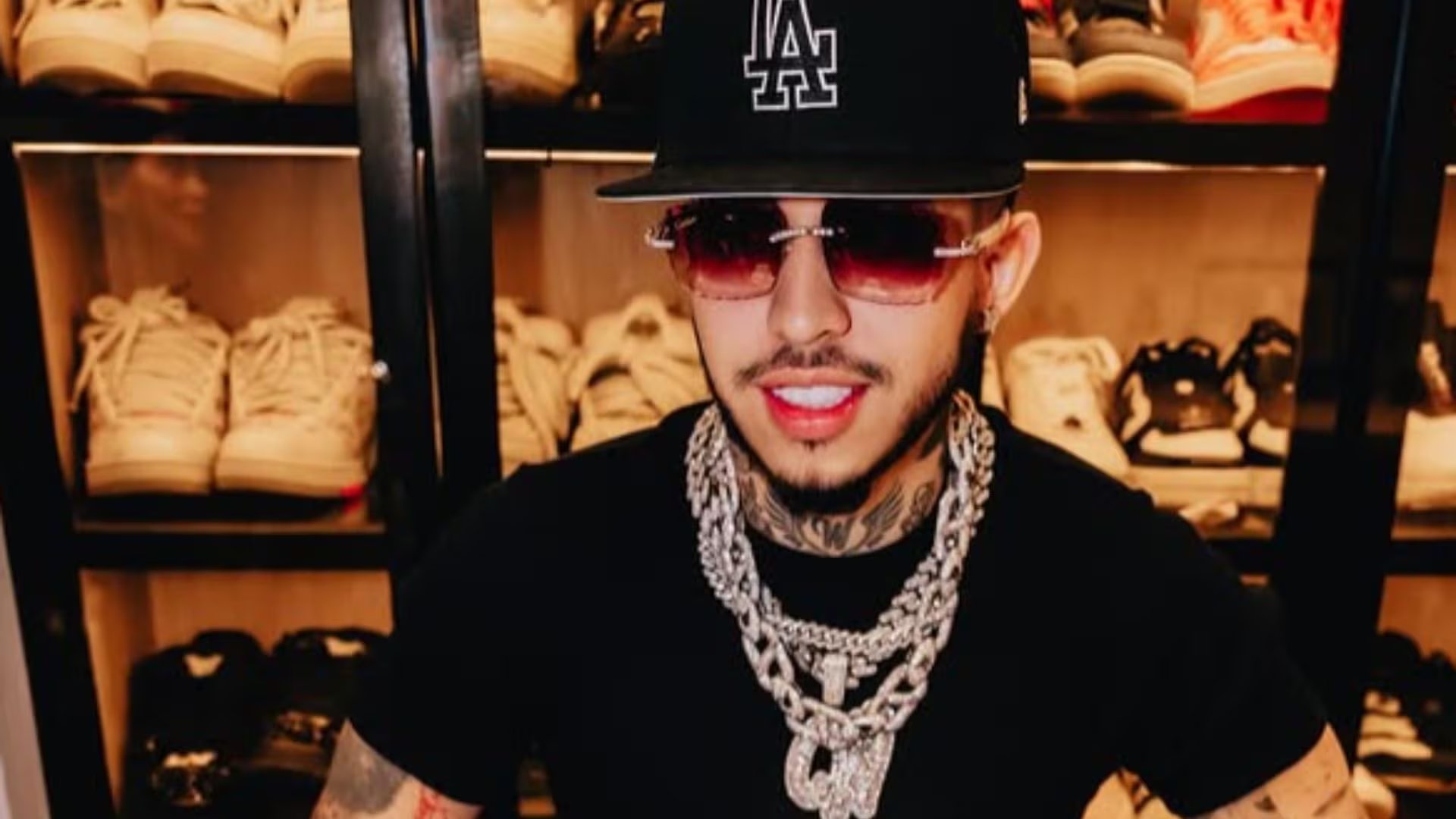 Westcol reveló en vivo el tipo de mujer que más le escribe y lanzó un mensaje contundente a sus seguidoras - crédito @westcol/IG