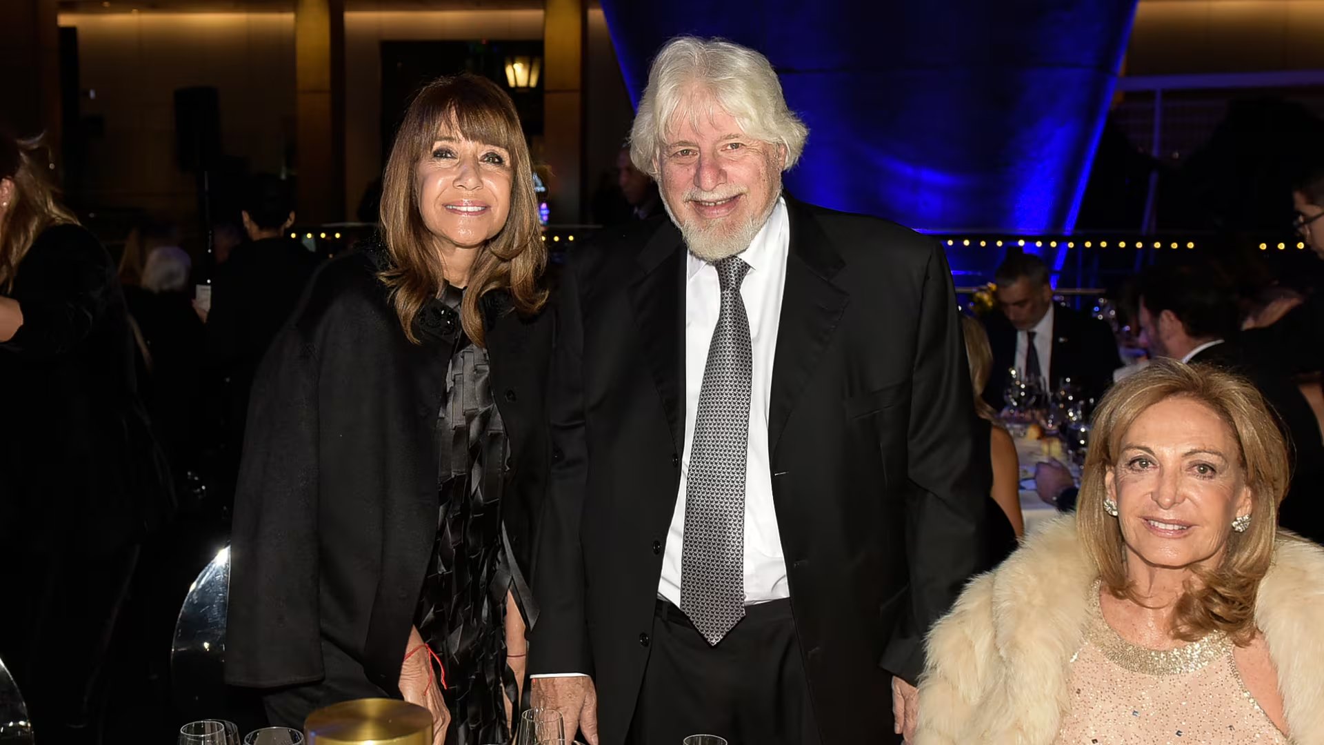 La abogada, empresaria y fundadora de la iniciativa Pollera Pantalón, Fafi Ricagno; Adrián Werthein, del Grupo Werthein; y Mariel Llorens de Quintana