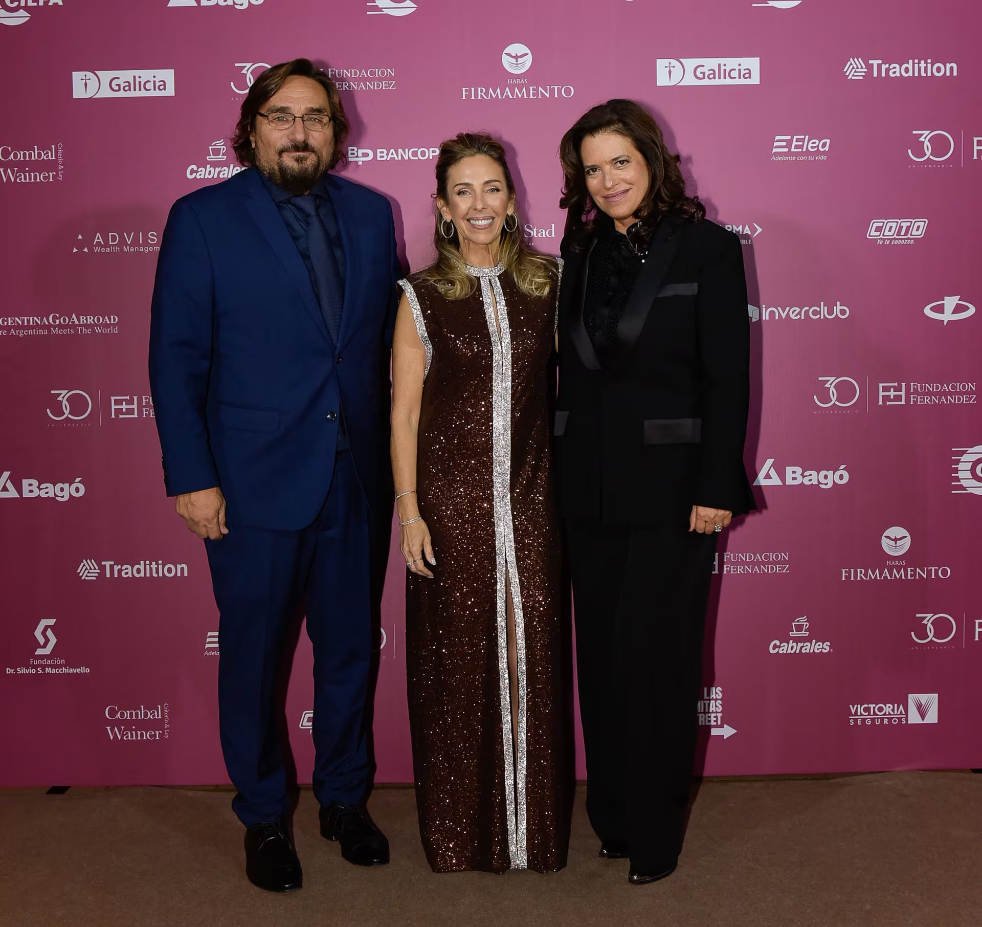 Martin y Michelle Kweller con Mariana Bagó
