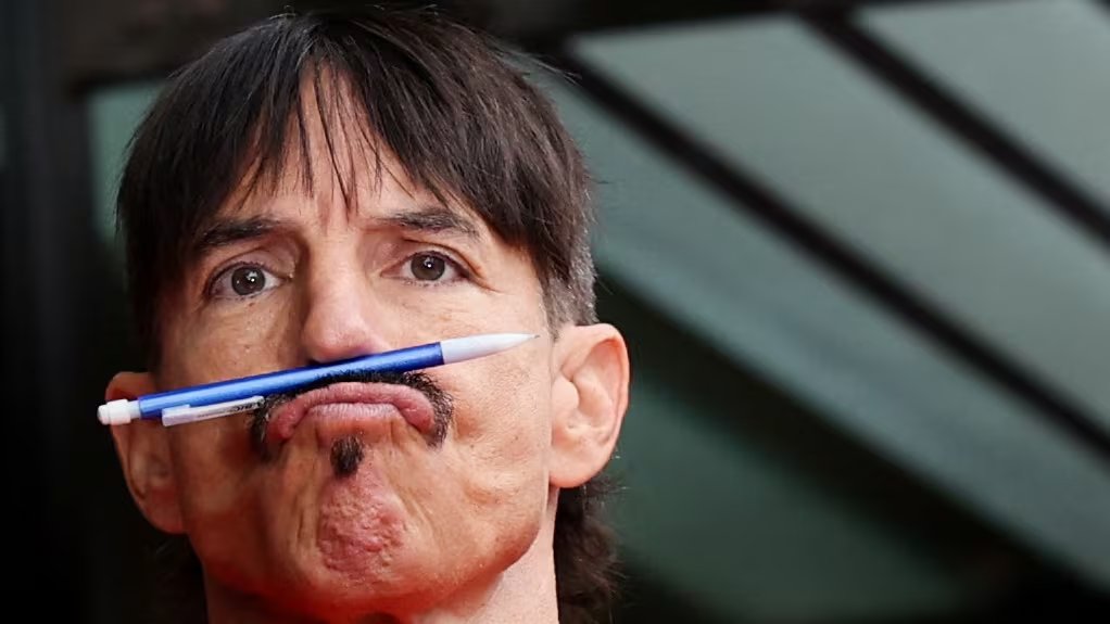 Anthony Kiedis, es vocalista de la banda Red Hot Chili Peppers. REUTERS/Mario Anzuoni