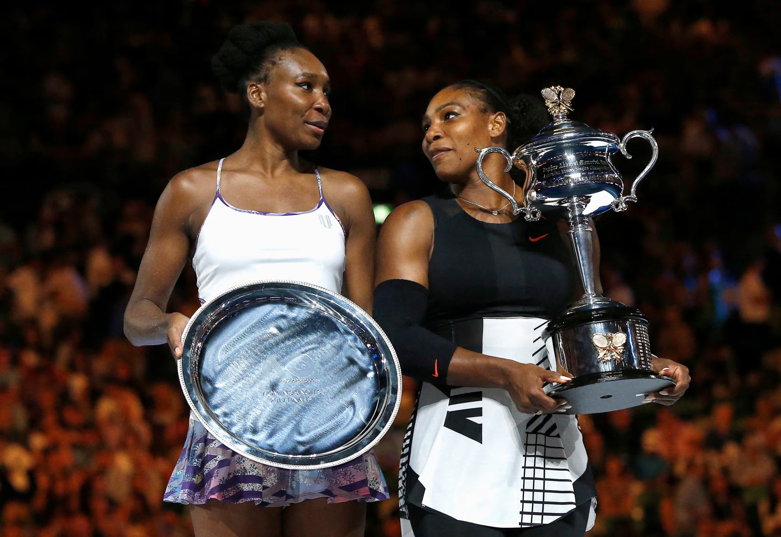 La salud física y emocional de Venus Williams cobró protagonismo tras su diagnóstico de adenomiosis y el síndrome de Sjögren (REUTERS/Issei Kato)