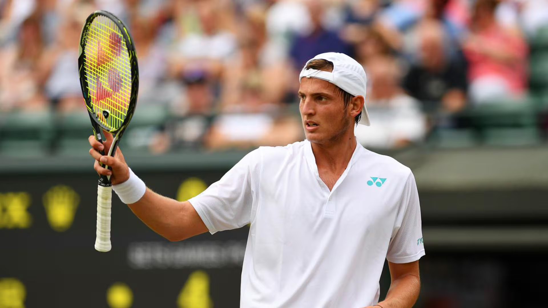Axel Geller jugando en Wimbledon