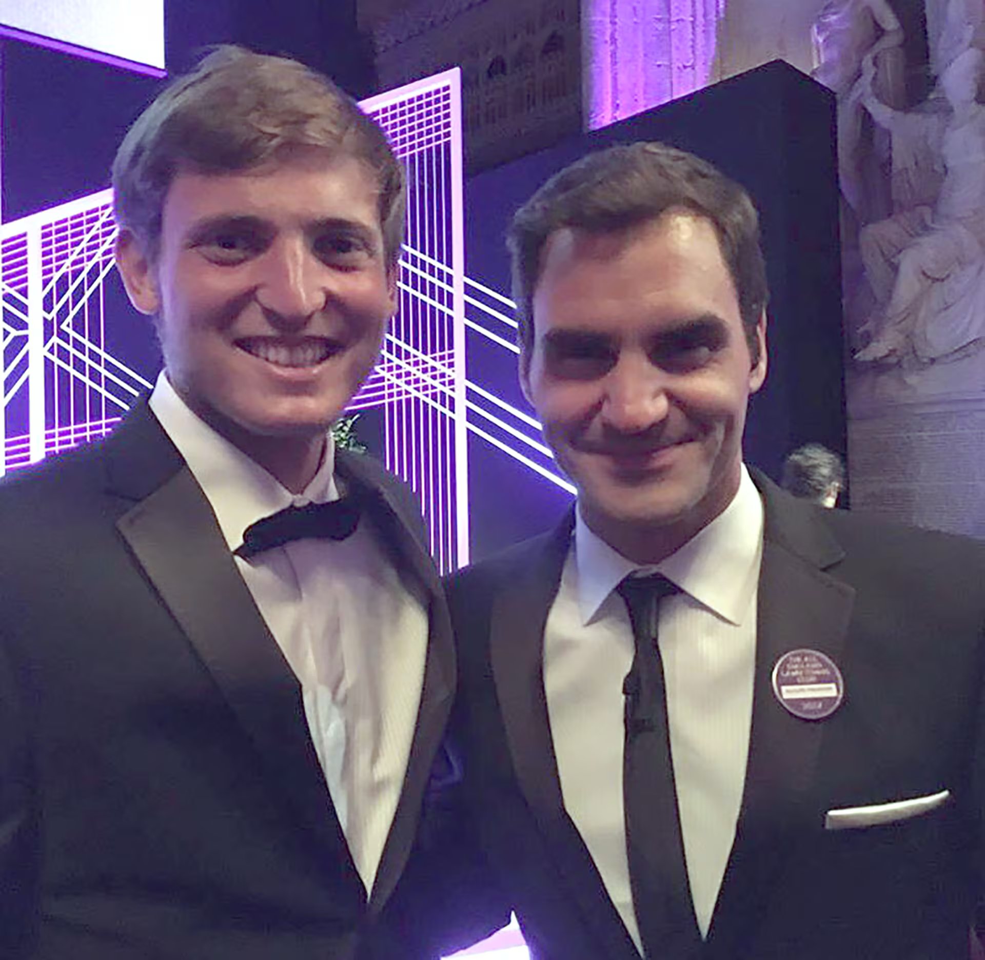 Axel Geller junto a Roger Federer