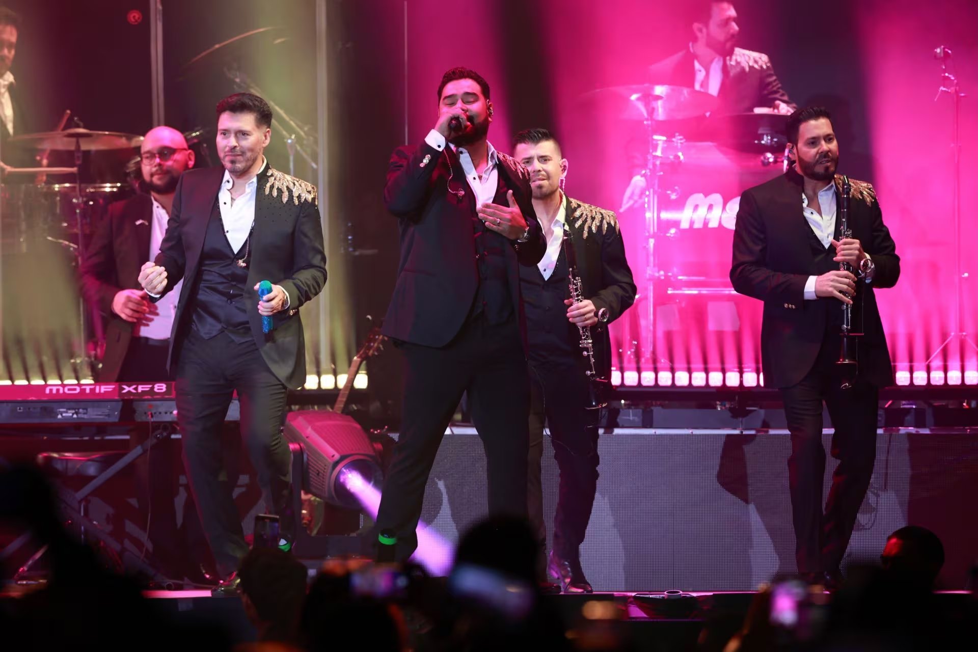 El costo de boletos para el evento de Banda MS en Ciudad de México varía desde 600 pesos en Grada General hasta 4,560 pesos en la exclusiva zona MS (Cuartoscuro)