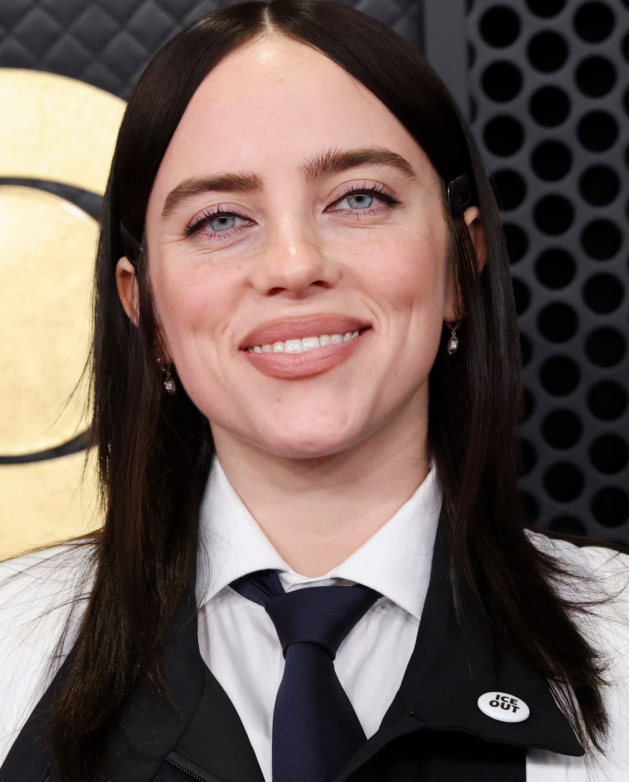 El programa destaca el enfoque de Billie Eilish en la autenticidad, destacando la importancia de transmitir confianza al público y la industria (REUTERS/Mario Anzuoni)