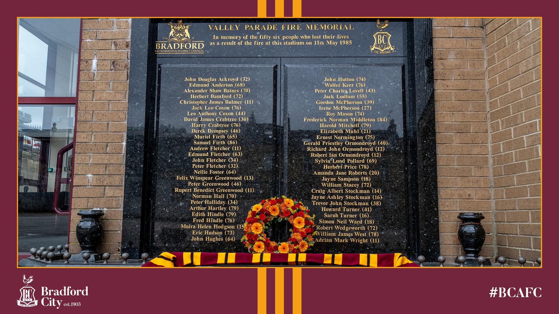El memorial en Valley Parade recuerda a las 56 víctimas del incendio de 1985 (X: @officialbantams)