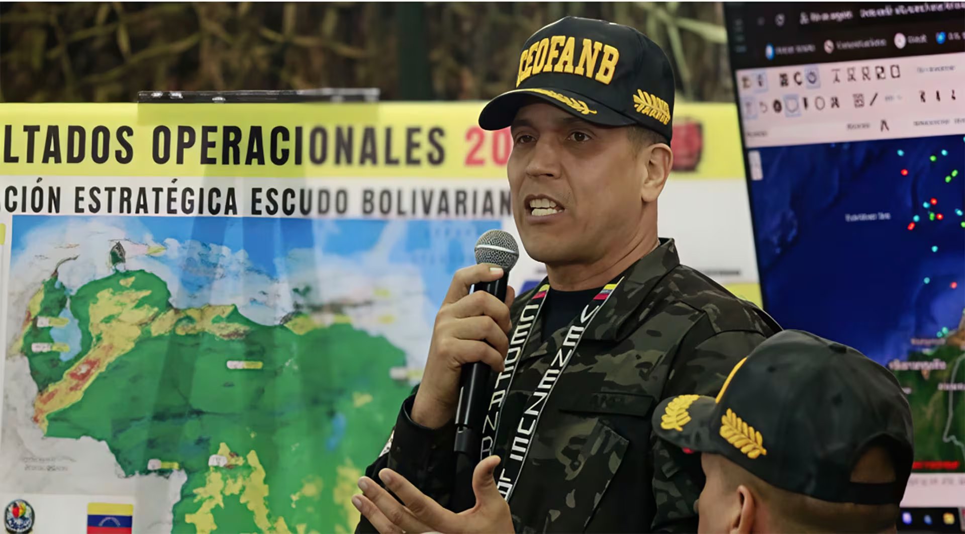 El General Domingo Antonio Hernández Lárez, comandante del CEFANB y creador del nombre TANCOL, presenta los resultados de la Operación Estratégica Escudo Bolivariano.